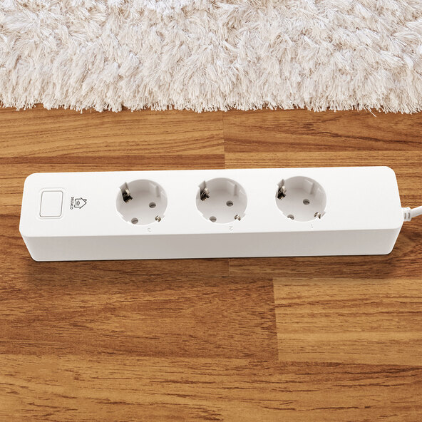 3-veis strømskinne med 2 x USB