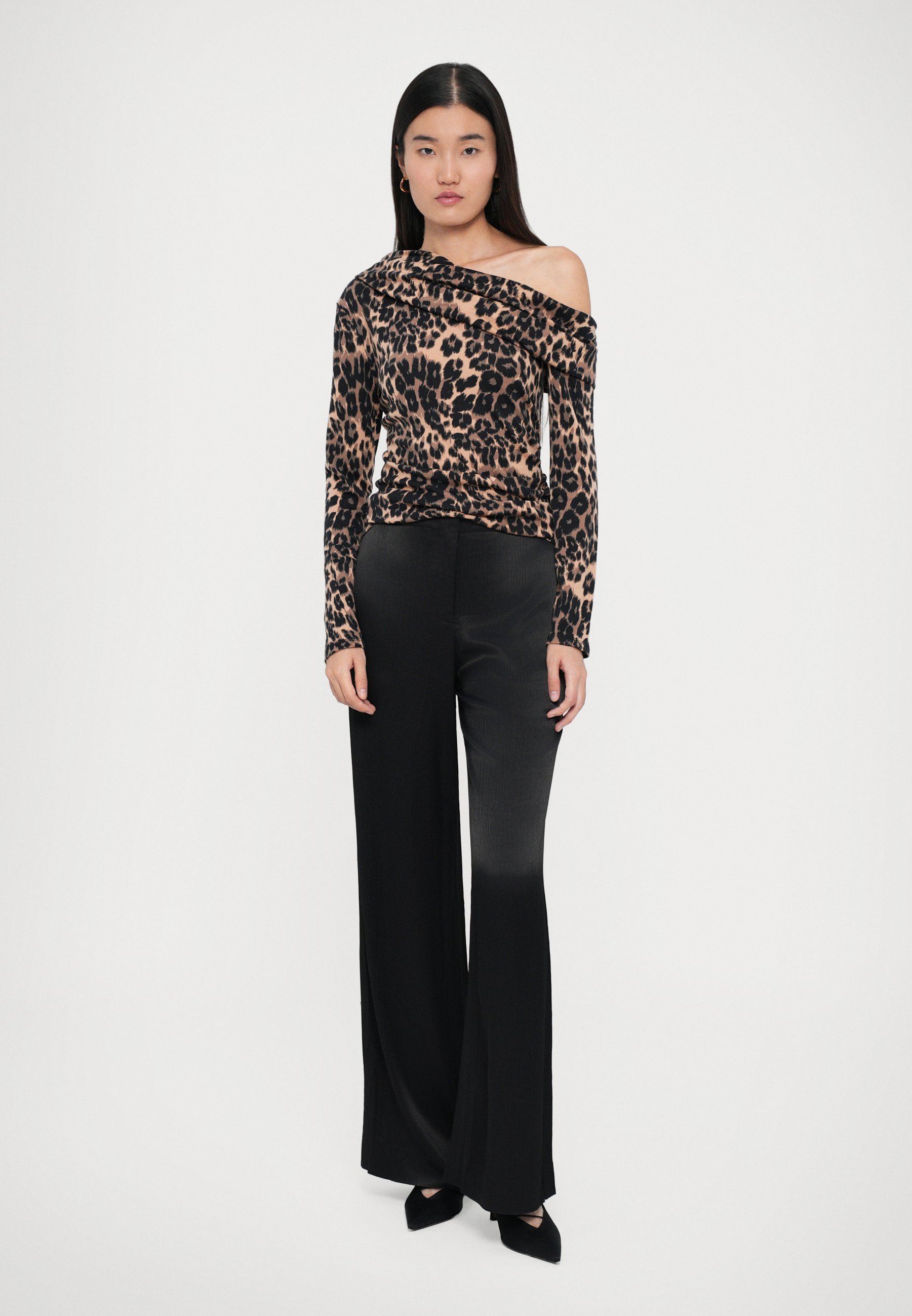 Top a maniche lunghe multicolore di Diane von Furstenberg per CICI.
