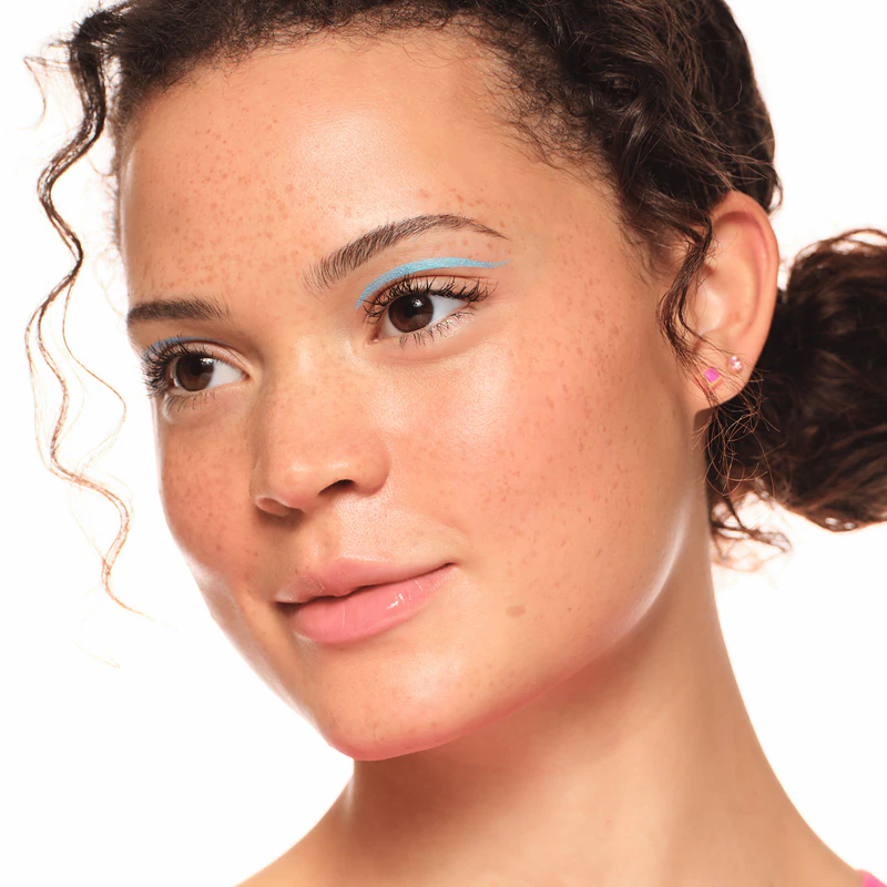 essence META GLOW eyeliner