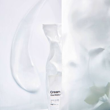 Crema hidratante facial reparadora y refrescante The Potions Cream Mixer Cica, no grasa, 50 g.