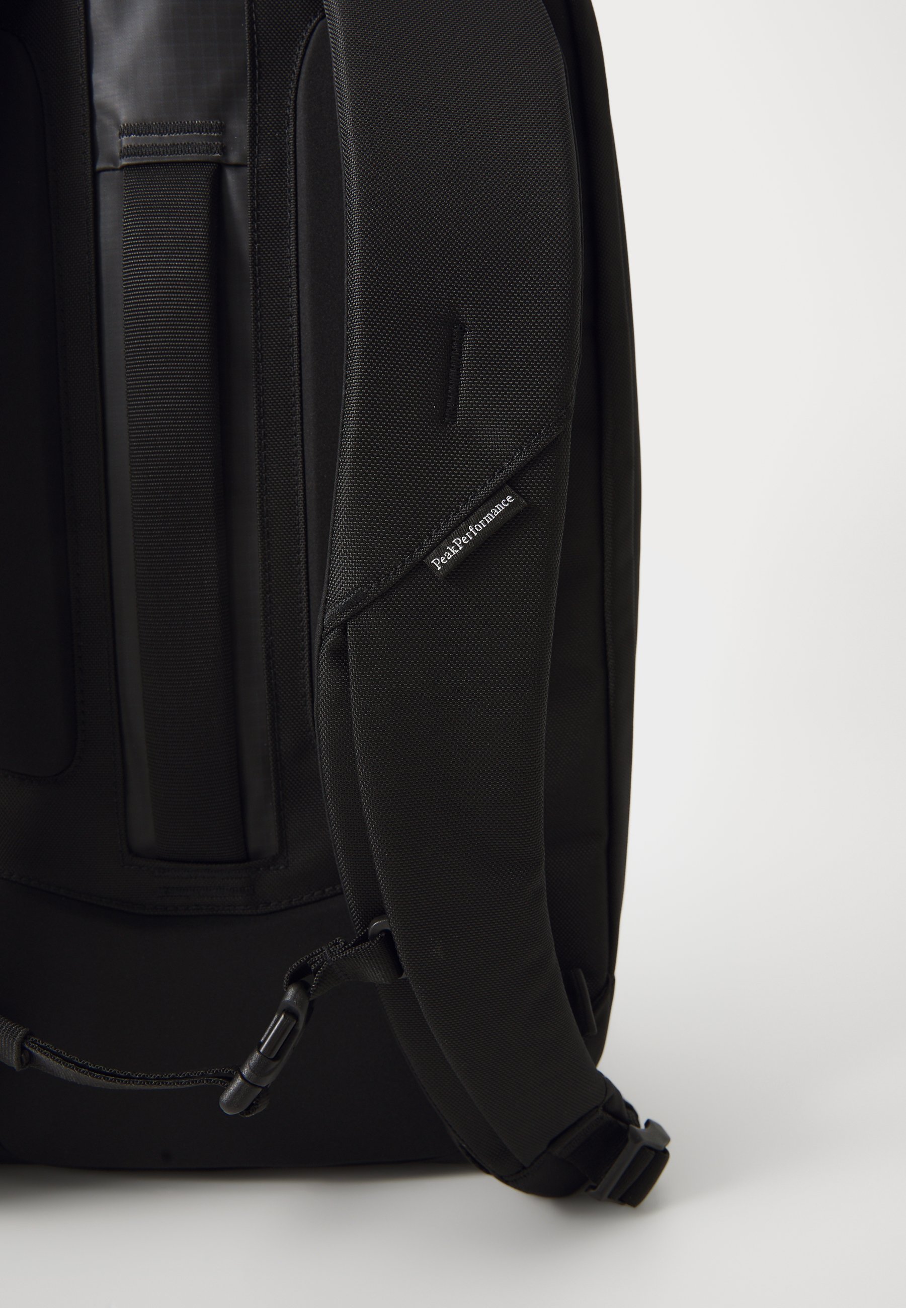 Peak Performance COMMUTER BACKPACK UNISEX - Rugzak - zwart