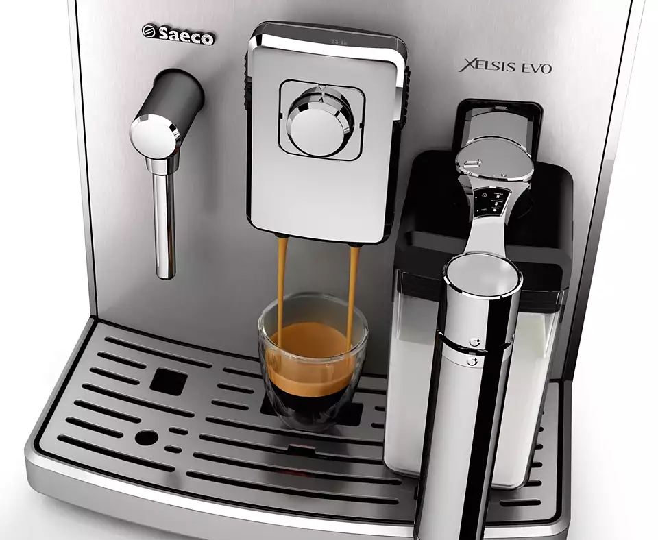 SUPERAUTOMAATTINEN ESPRESSOKEIN