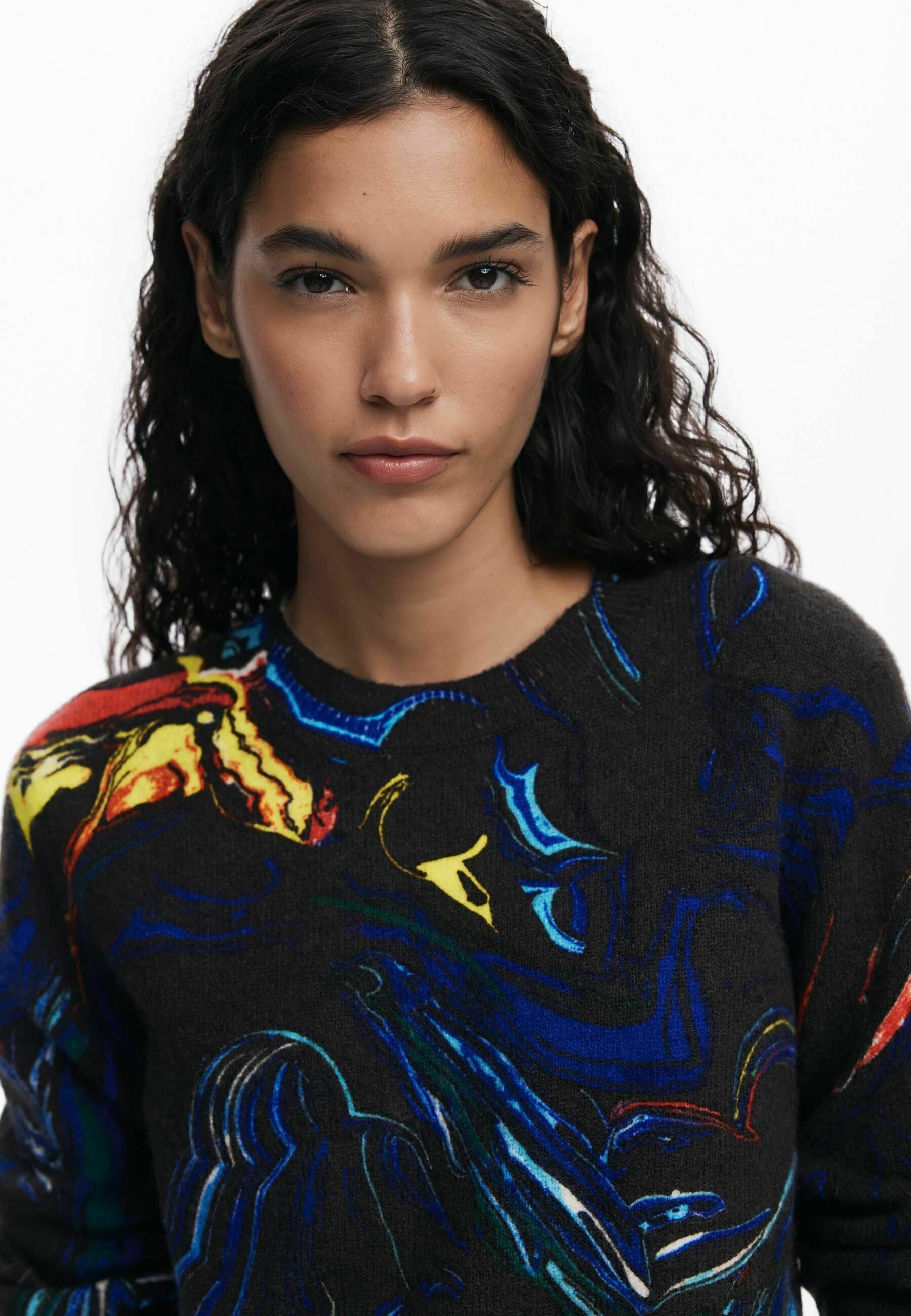 Pull Desigual, conçu par M. Christian Lacroix, noir