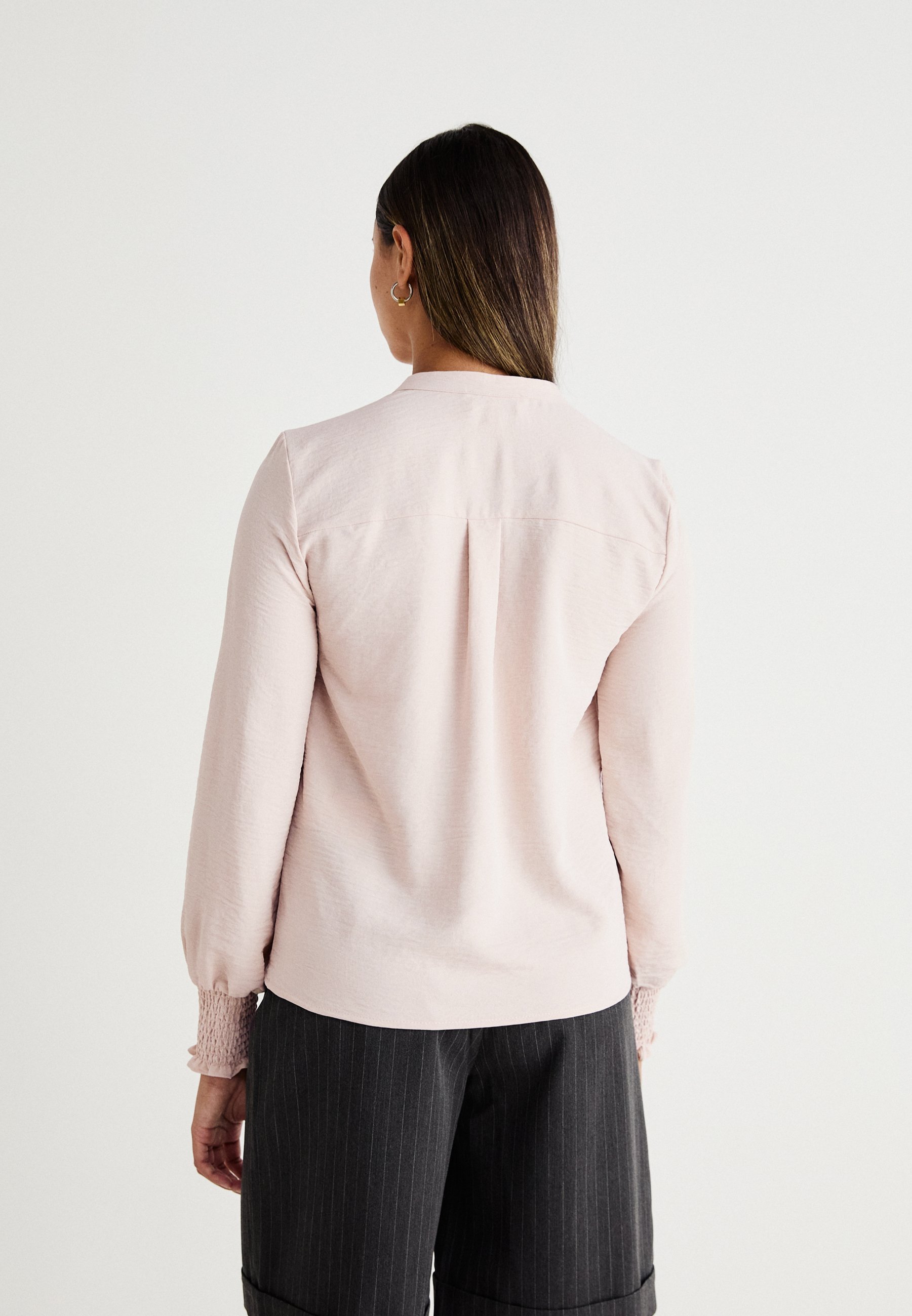 ONLY ONLMETTE V-HALS SMOCK - Top - grijs
