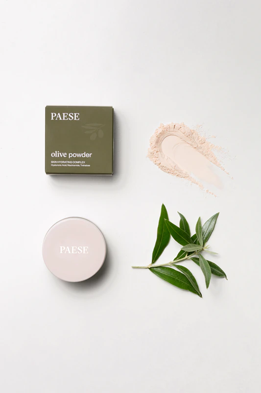 Priehľadný púder Paese Olive Powder s hydratačným účinkom