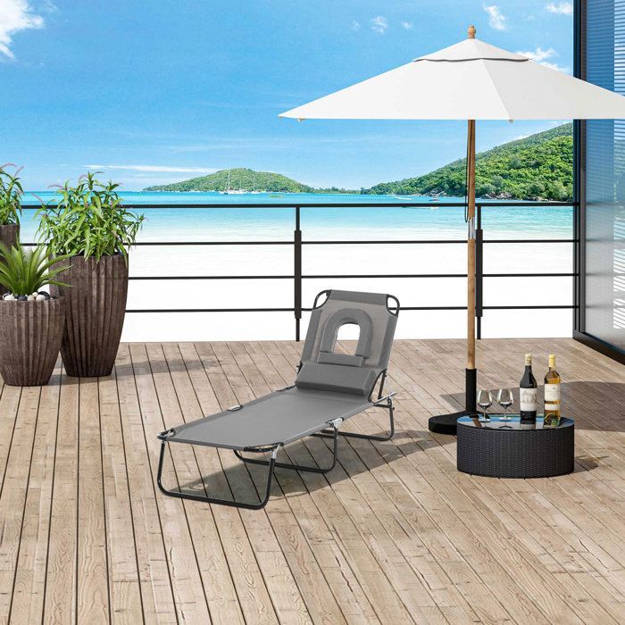Tumbona plegable Outsunny, reclinable en 4 posiciones, silla de lectura, incluye 3 cojines, color gris.