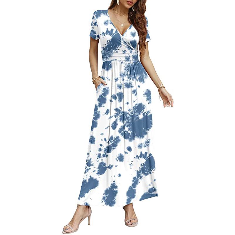 Abito lungo casual da donna a maniche corte con scollo a V profondo e vita plissettata.
