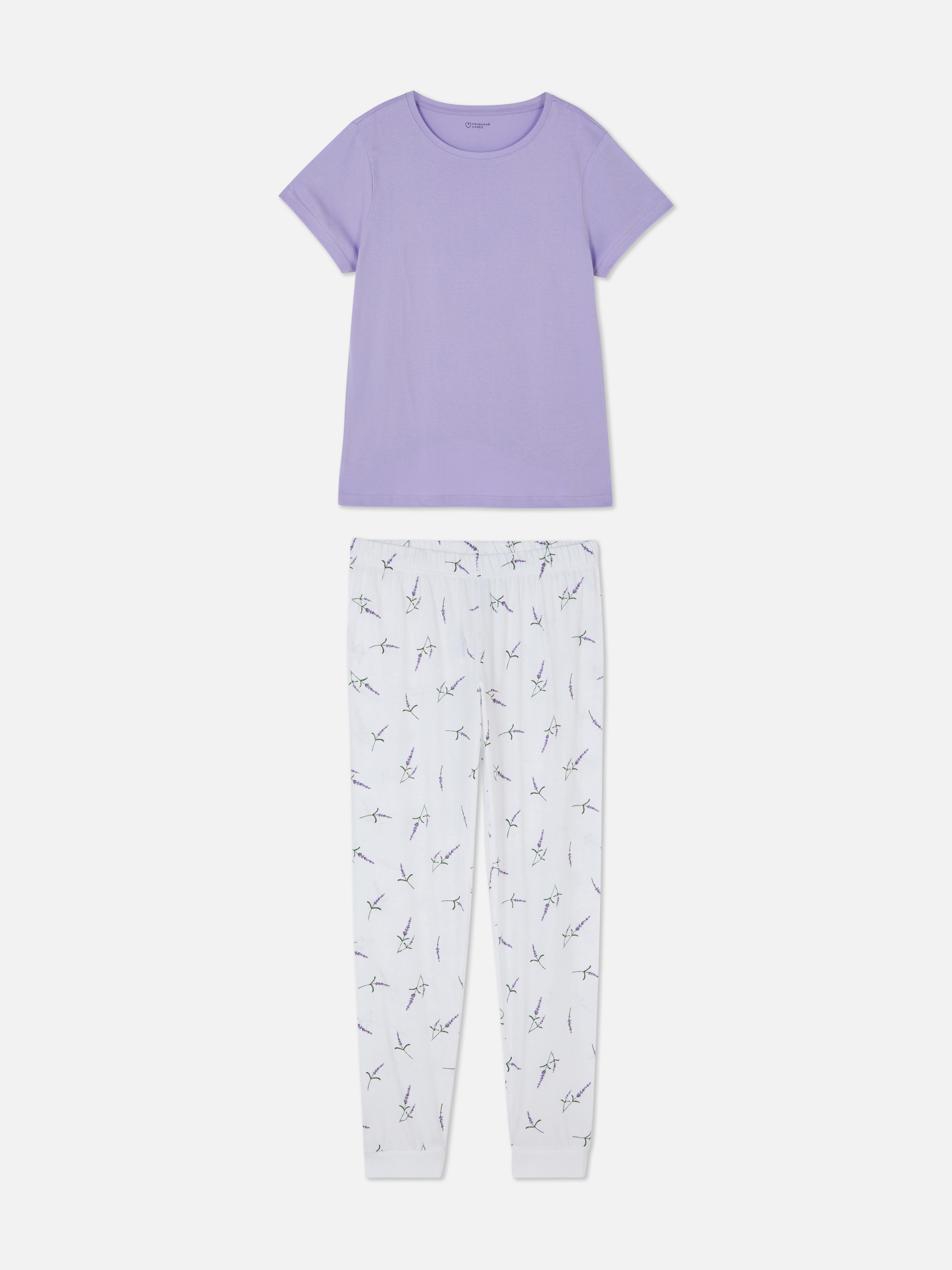 Bedruckter Jersey-Pyjama mit kurzen Ärmeln. Wachen Sie erfrischt und gut gelaunt auf mit diesem Pyjama aus T-Shirt und Hose.