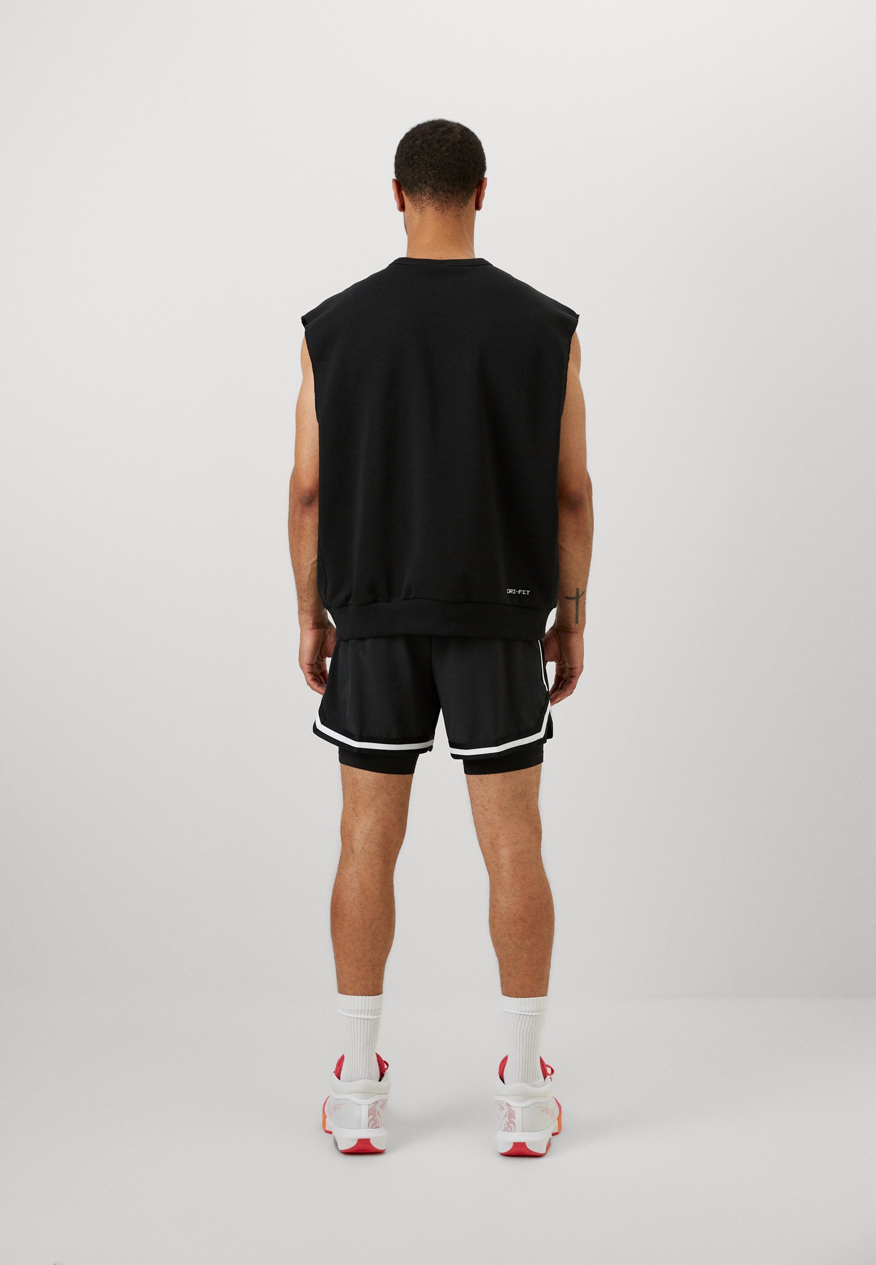Nike Performance 2-IN-1 - 2-in-1 shorts - zwart/wit