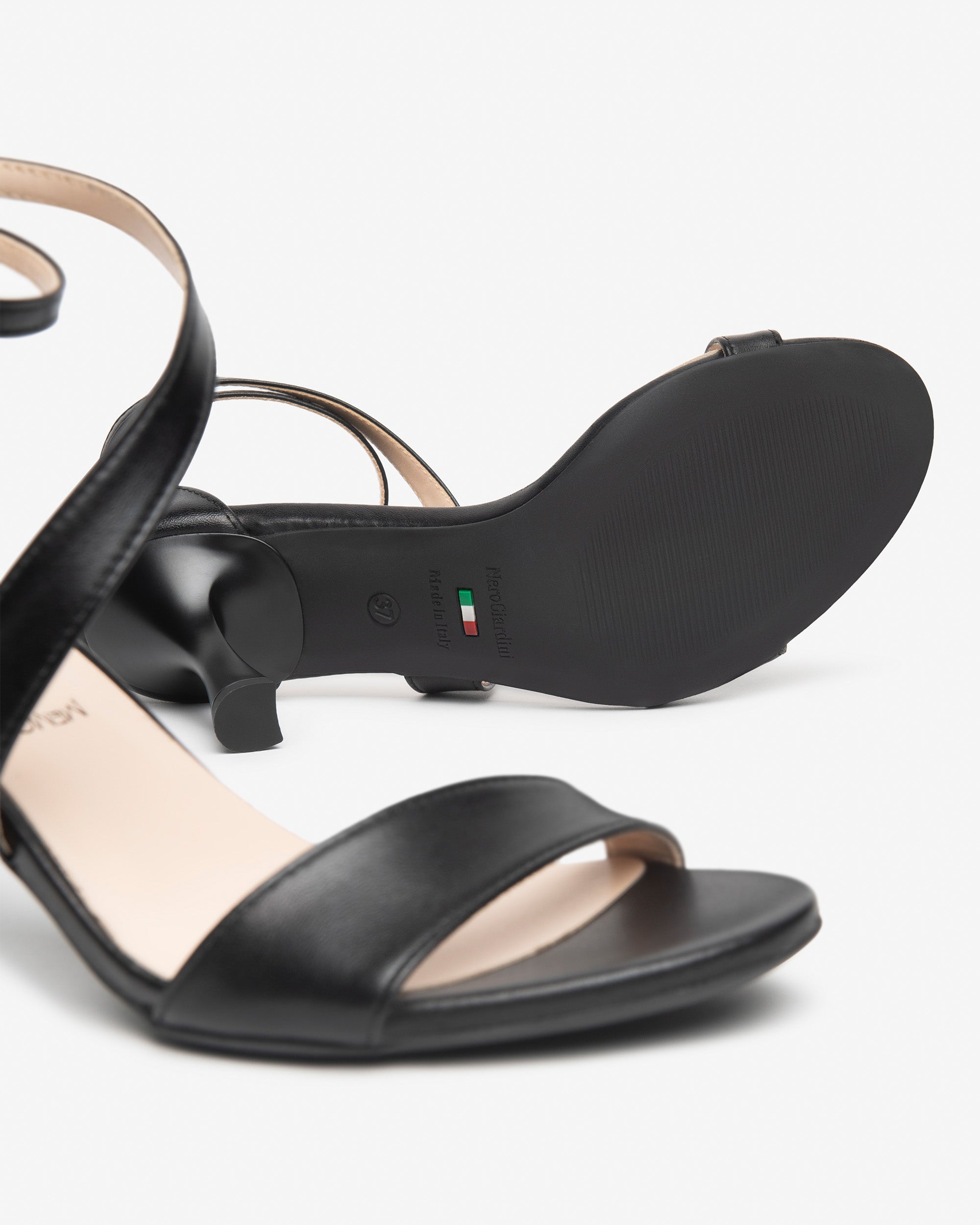 Sandales en cuir pour femmes