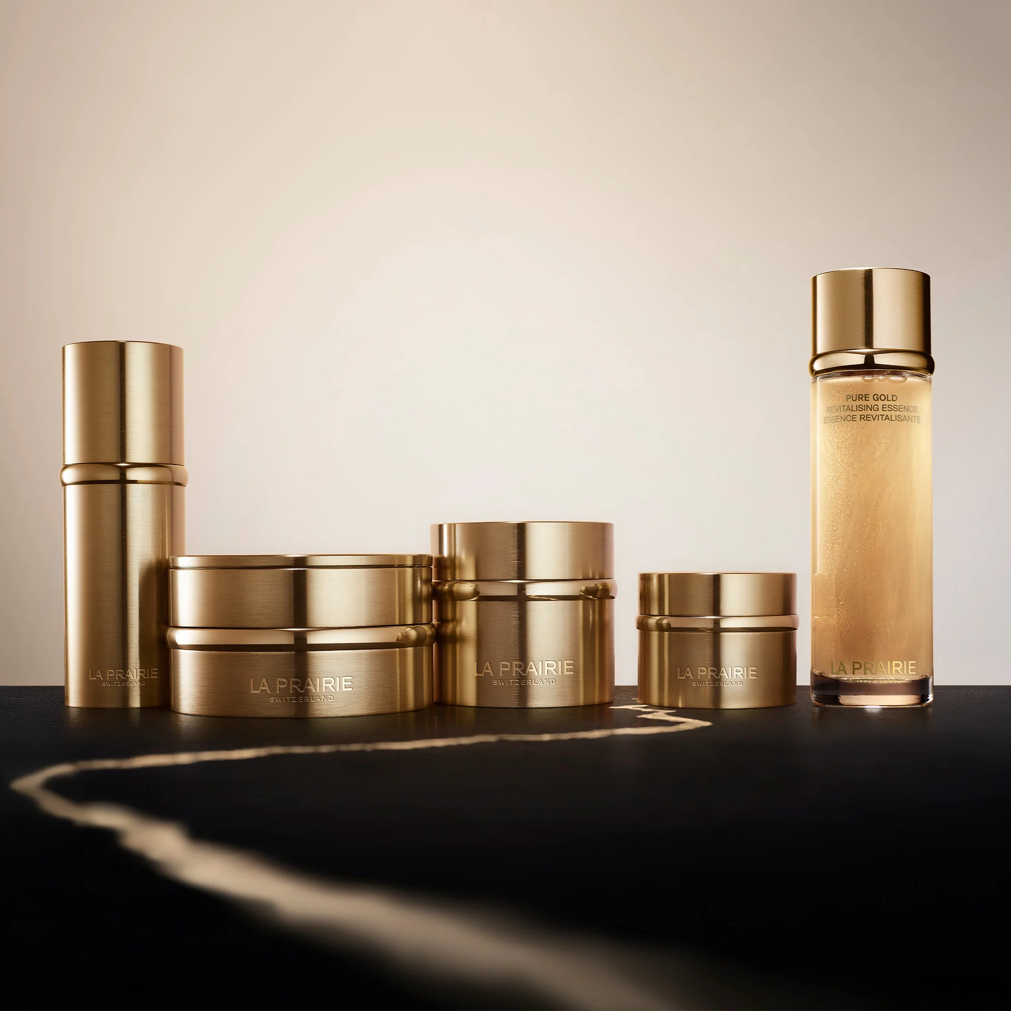 Pure Gold Revitalising Essence - Siero viso  lenitivo, Siero viso idratante, Siero viso primi segni, Siero viso effetto globale