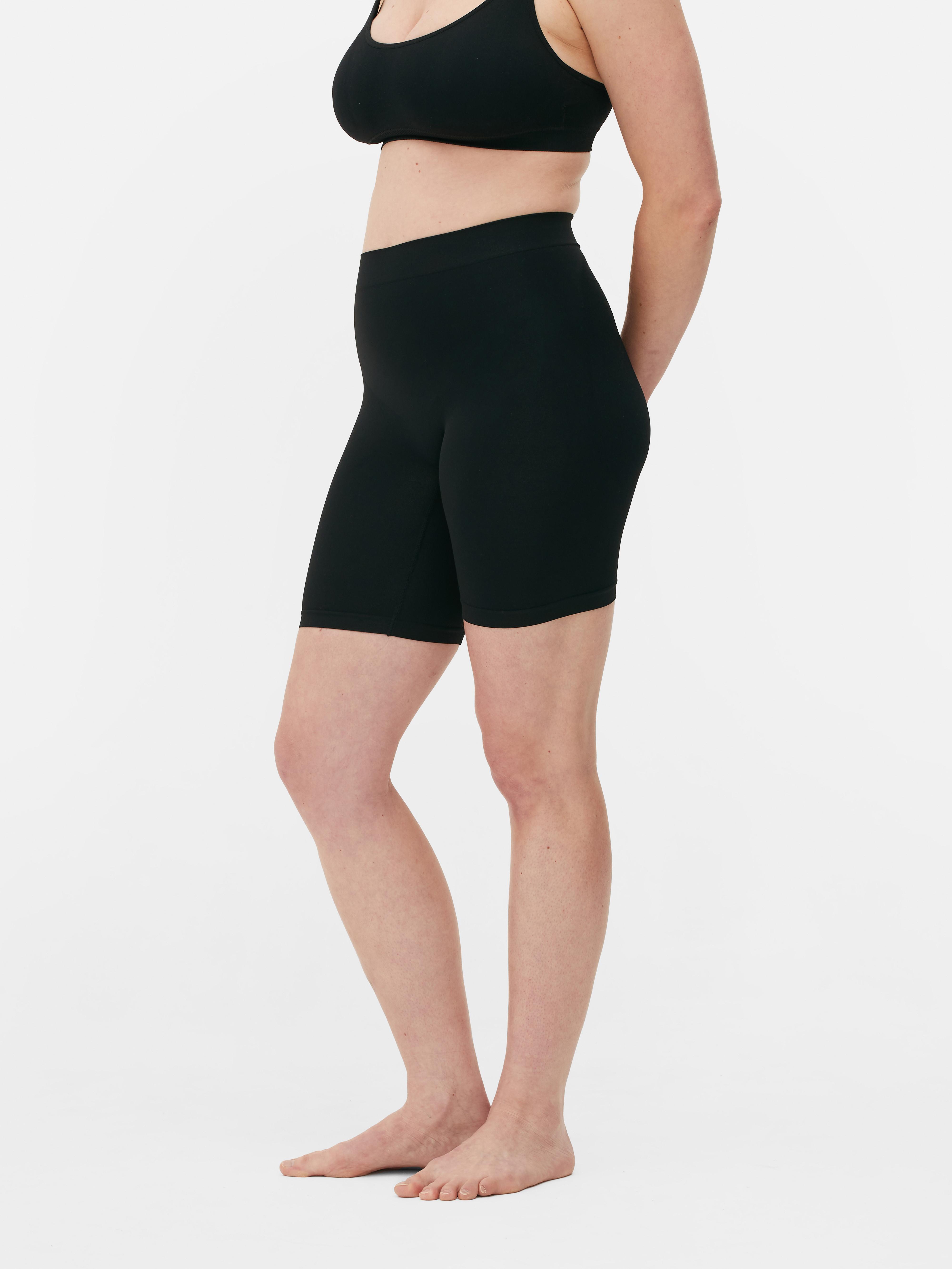 Pantaloni scurți push-up Oferă-le feselor tale forma perfectă cu pantalonii noștri scurți push-up