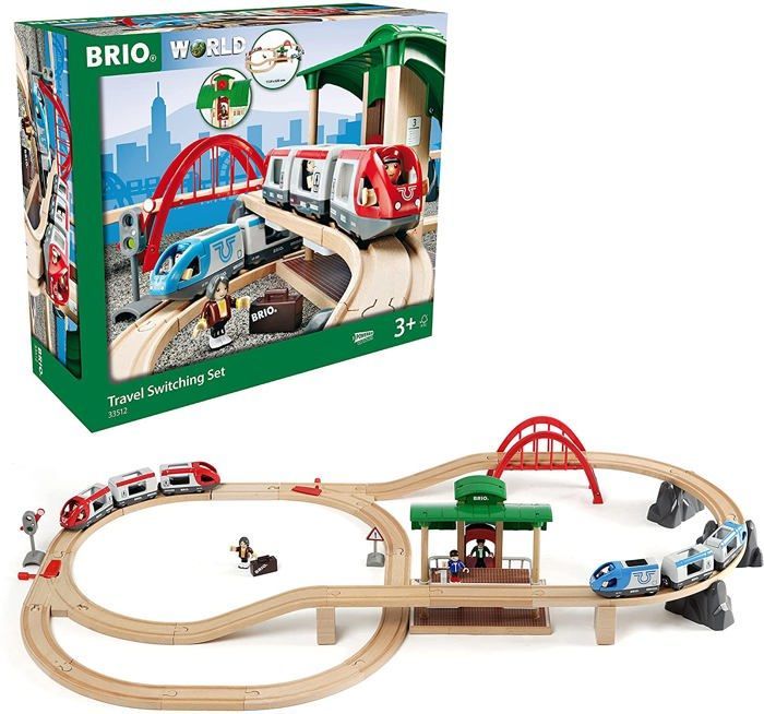 Brio World Circuit Plateforme Voyageurs - Coffret complet 42 pièces - Circuit de train en bois - Ravensburger - Dès 3 ans - 33512