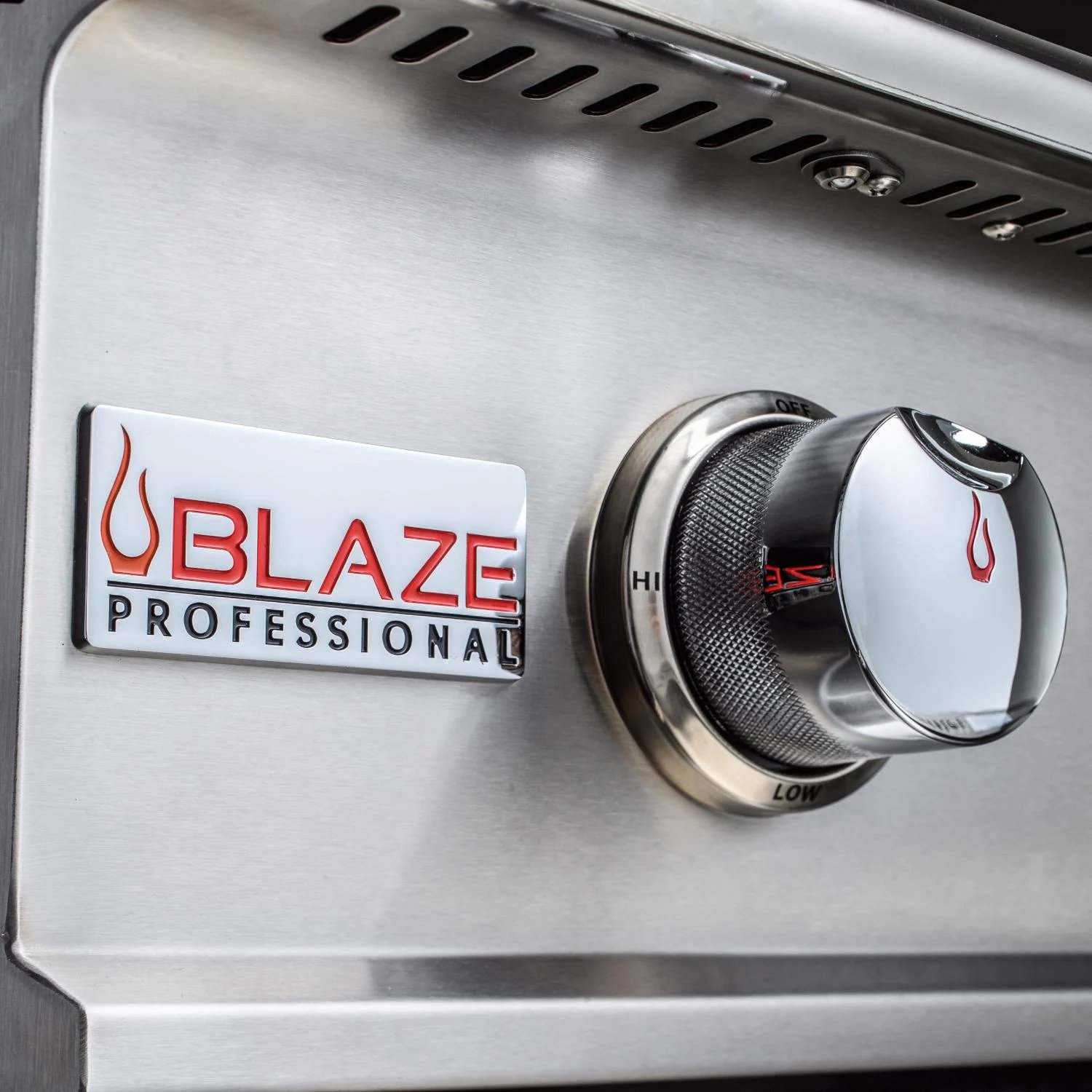 Blaze Professional LUX 34-inch propaangasgrill met 3 branders en infraroodbrander aan de achterkant - BLZ-3PRO-LP