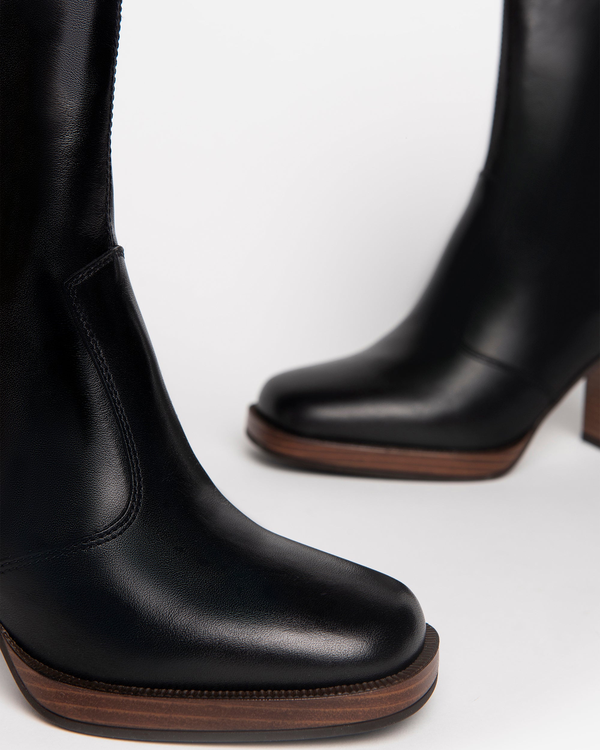  Damen-Ankle-Boots aus Leder