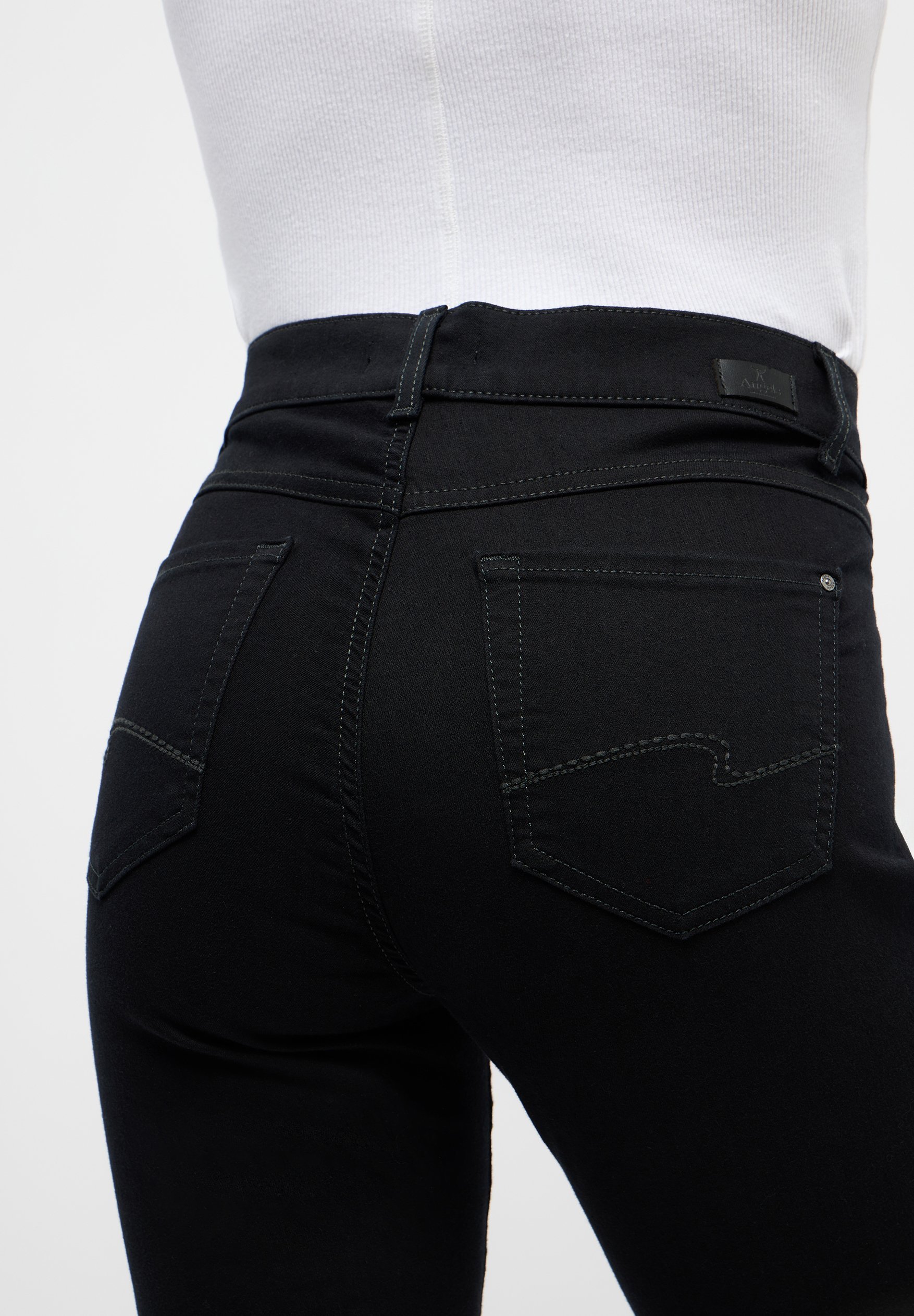 Jeans slim fit Angels con etichetta applicata - neri