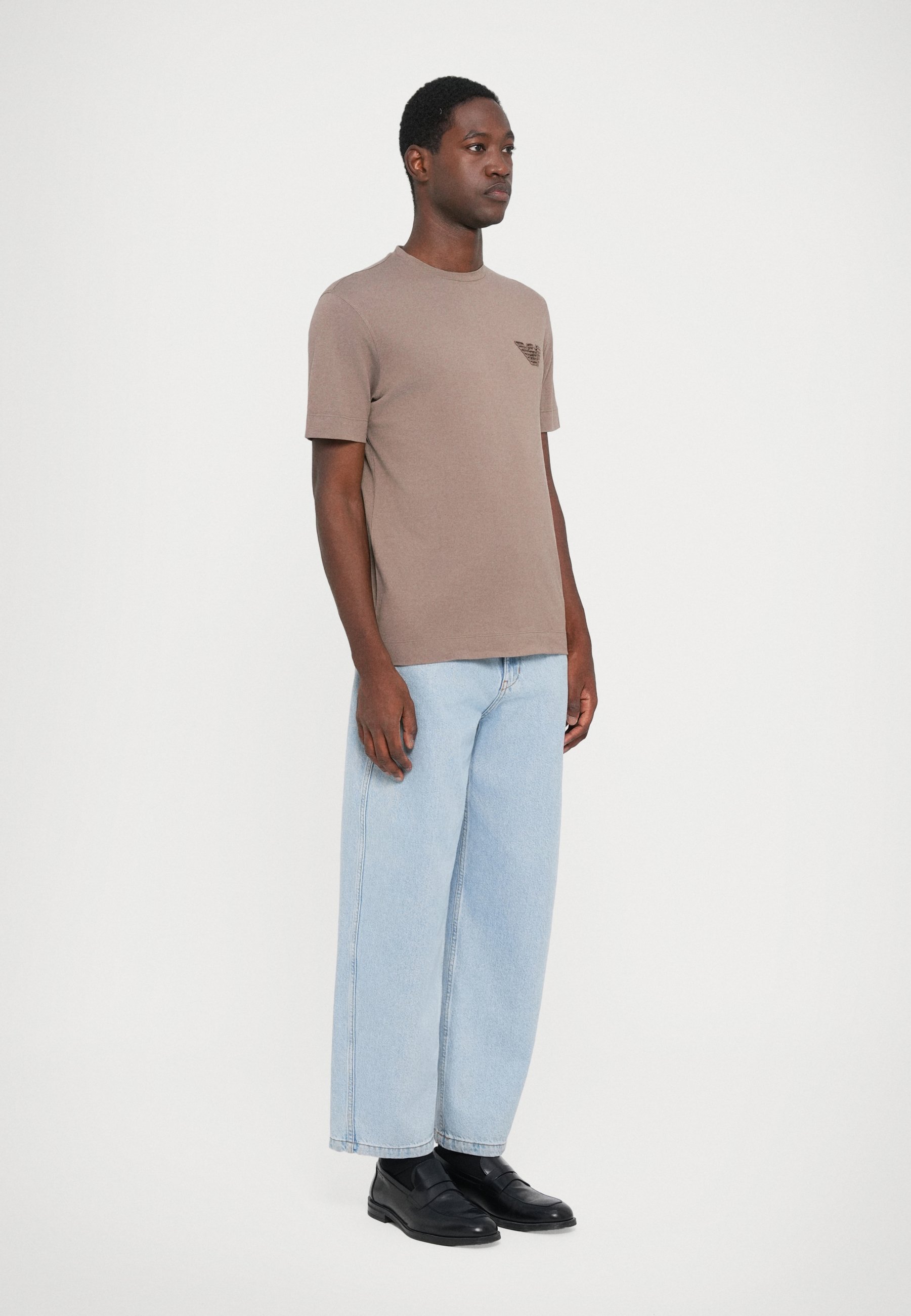 Emporio Armani Basic T-shirt - walnoot