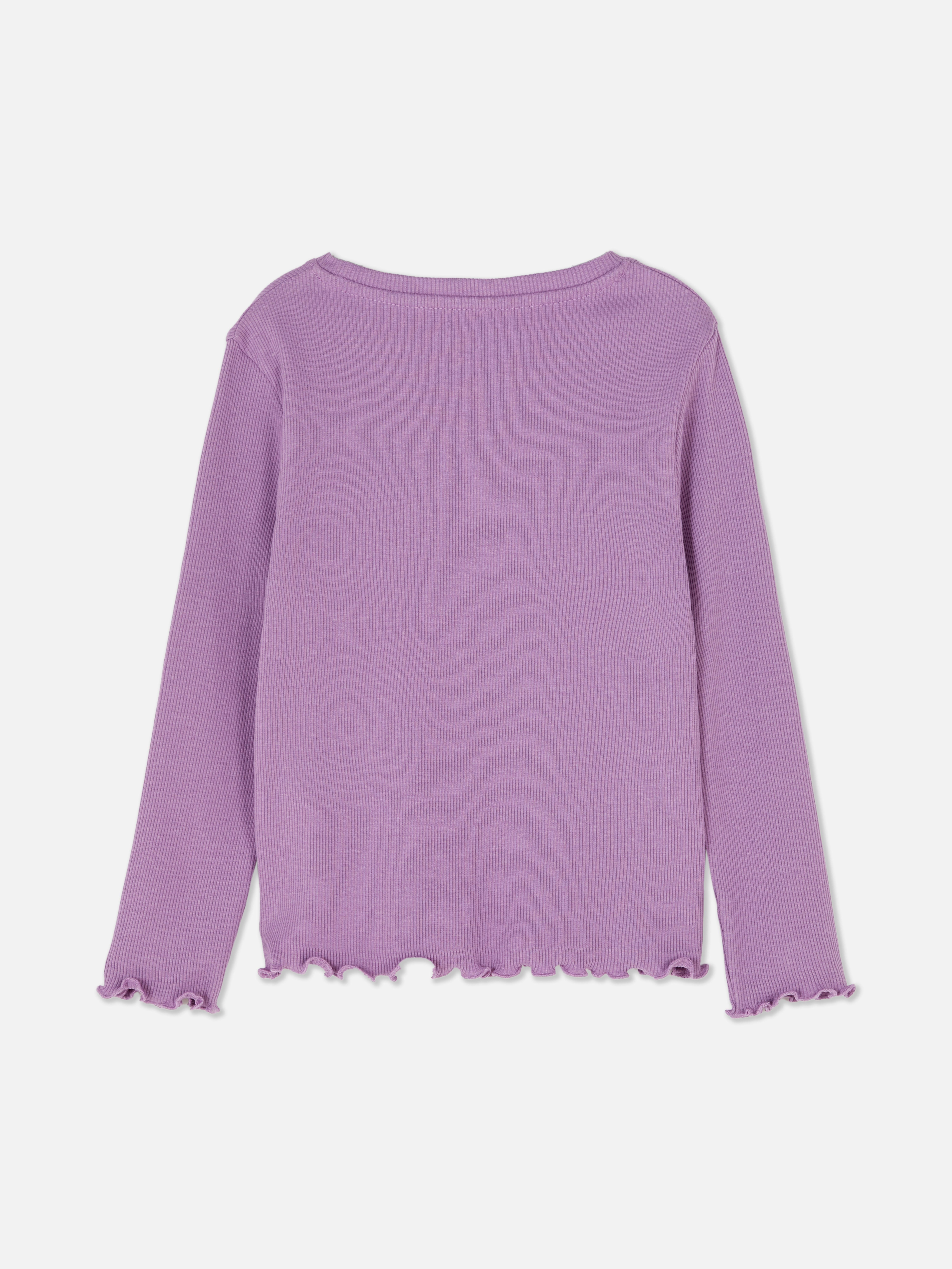 Geripptes T-Shirt mit gewelltem Saum. Geripptes T-Shirt mit Rundhalsausschnitt, langen Ärmeln und Falten am Saum.