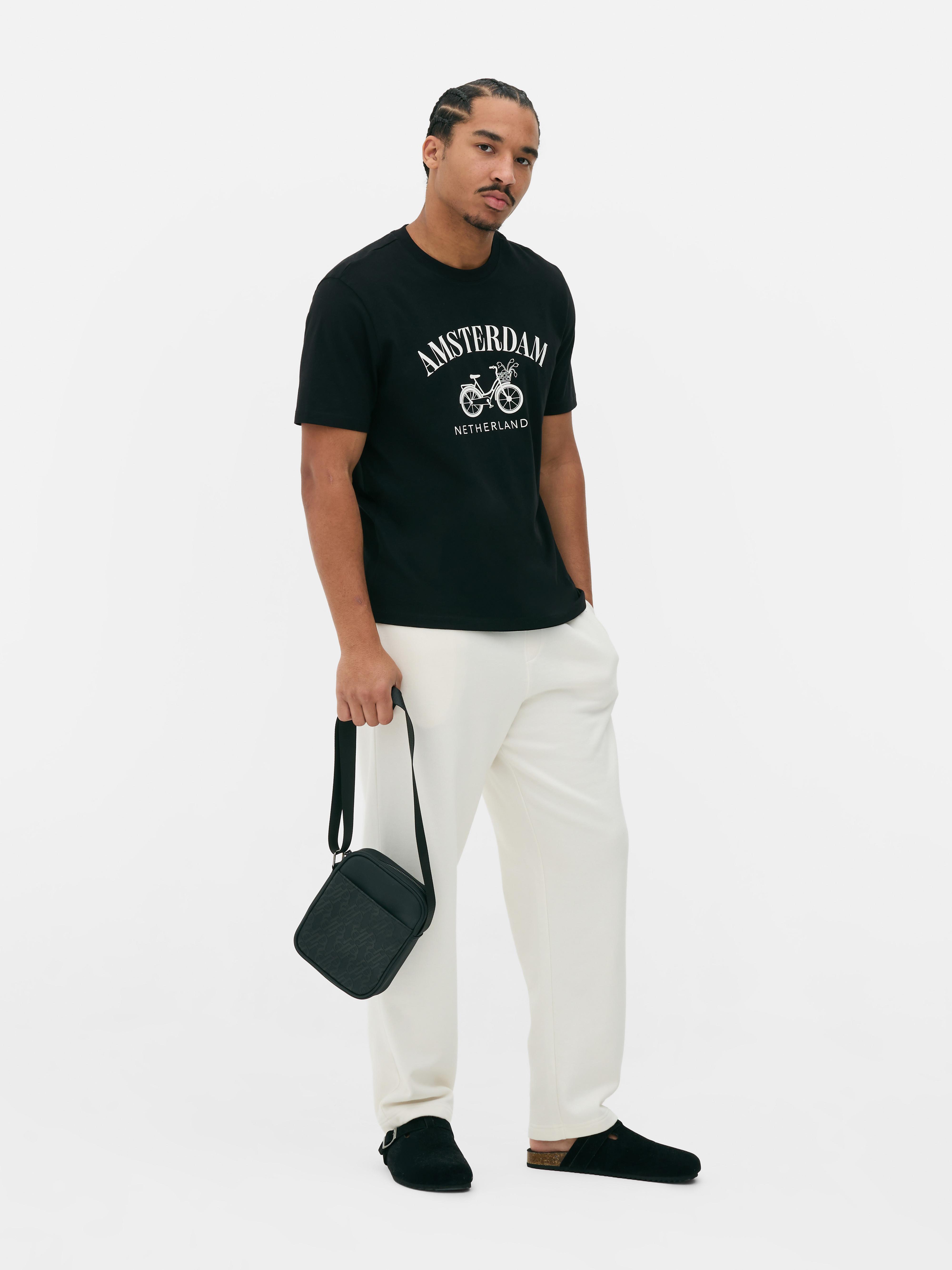 Amsterdam Kurzarm-T-Shirt Ein kurzärmeliges T-Shirt mit Rundhalsausschnitt und Amsterdam-Design