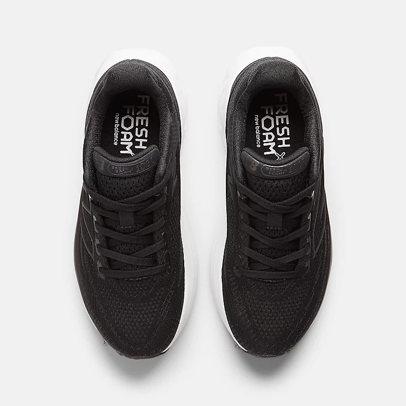 Pianka Kids Fresh Foam X 1080 v13 - czarno-biała