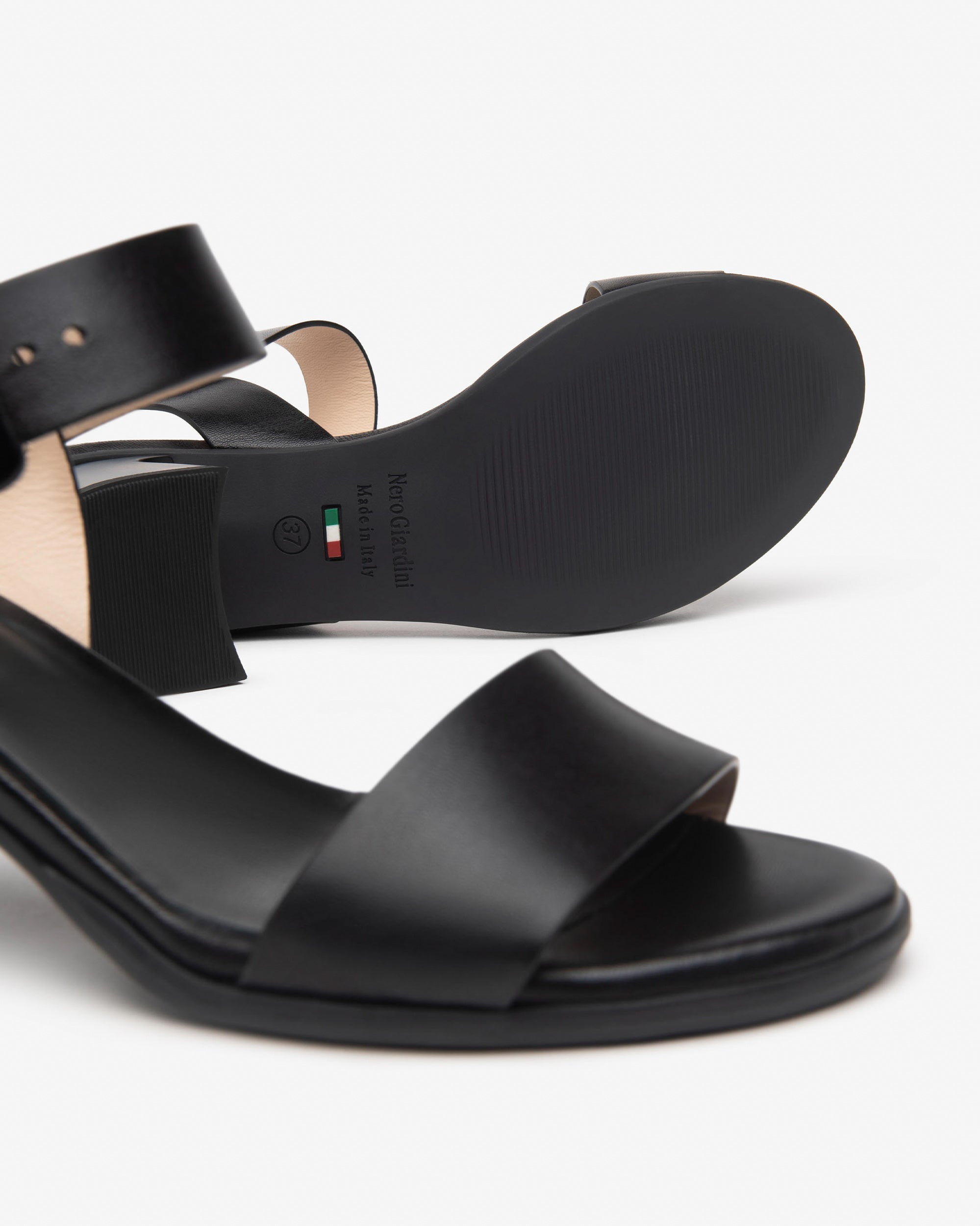 Damen-Ledersandalen