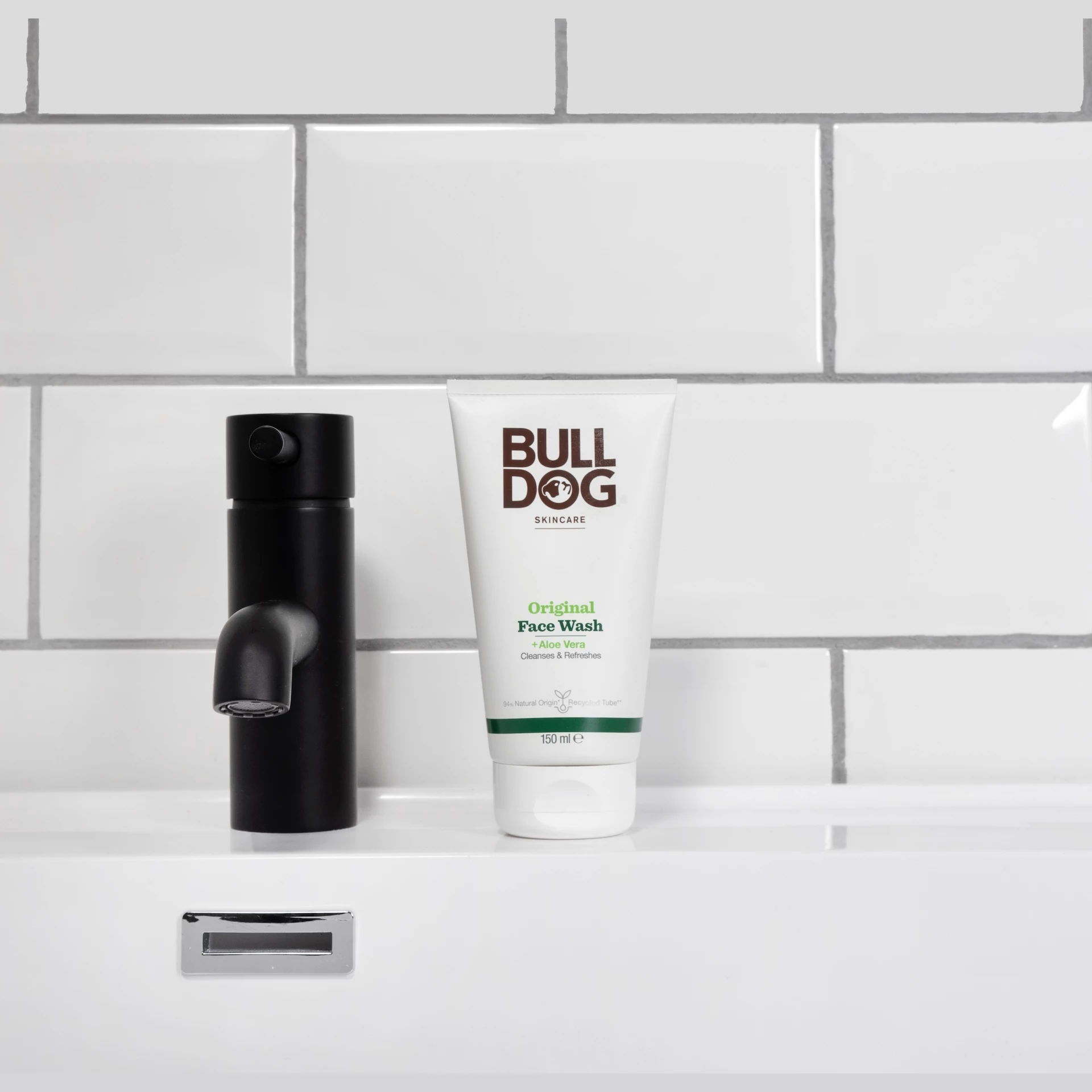 Oriģinālais sejas mazgāšanas līdzeklis 150 ml - Bulldog