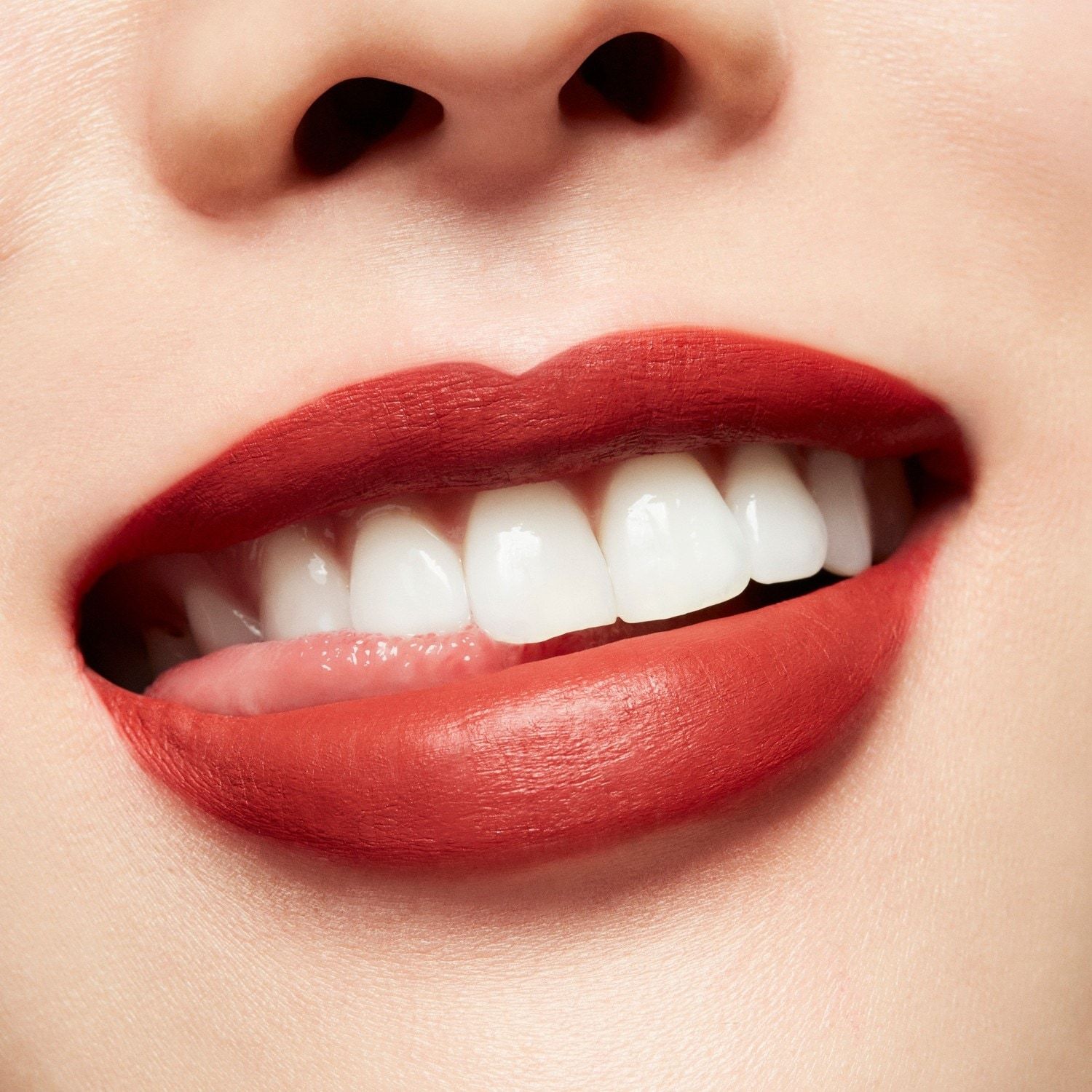 MAC Lippenstift Susipažinkite su savo matiniais Retro Matte skystais lūpų dažais - 5 ml