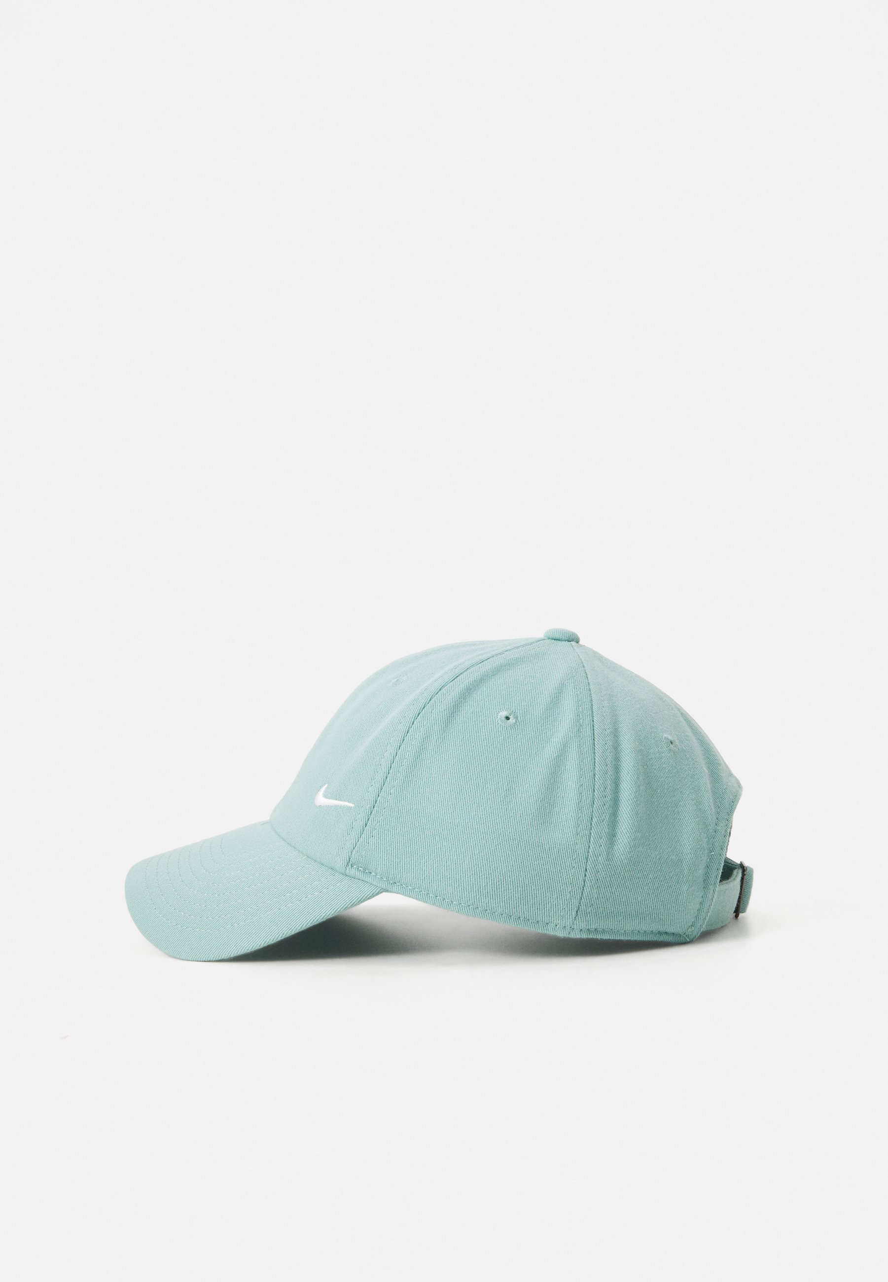 Nike Sportswear-capser