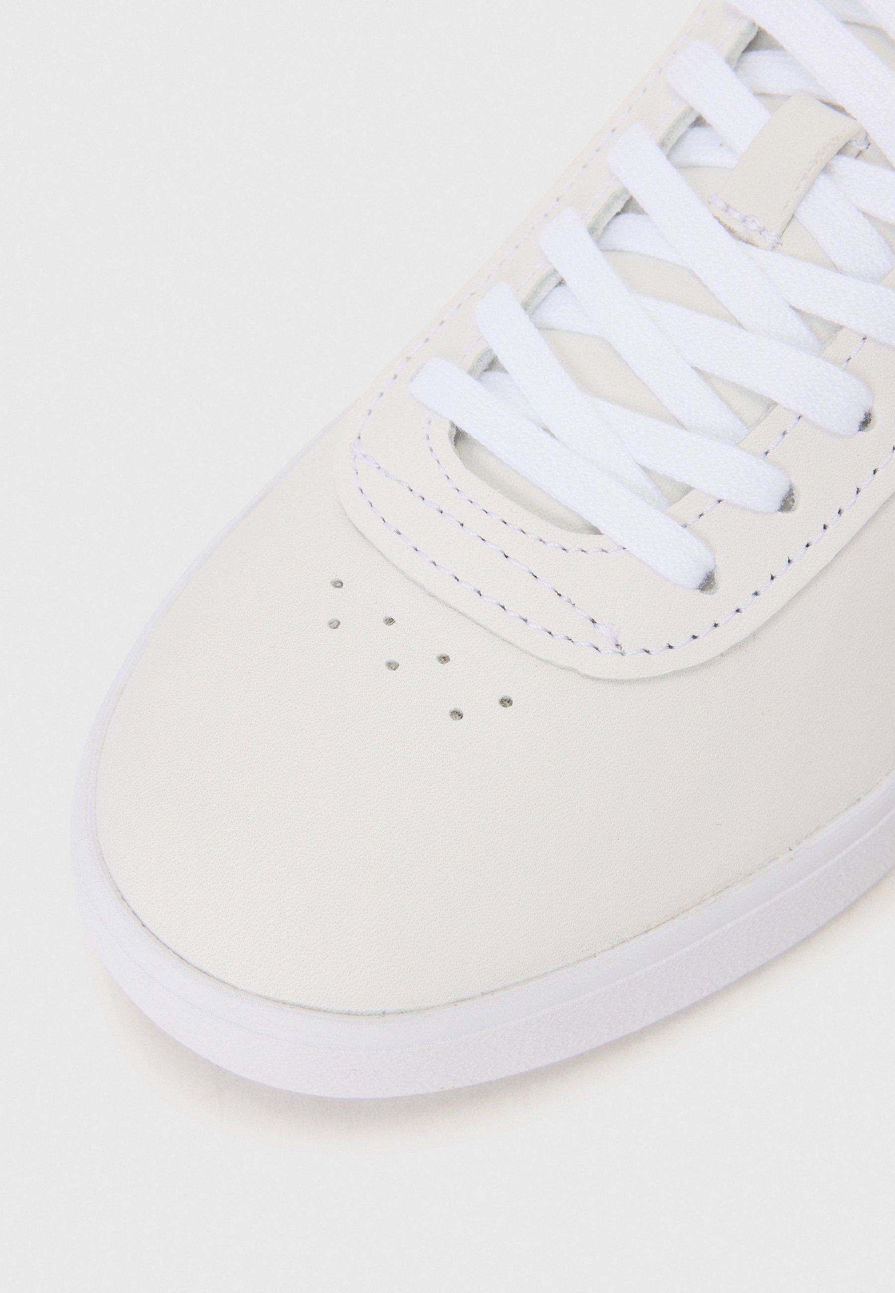 Lacoste BASESHOT EVO 225 - Sneakers - wit/lichtroze