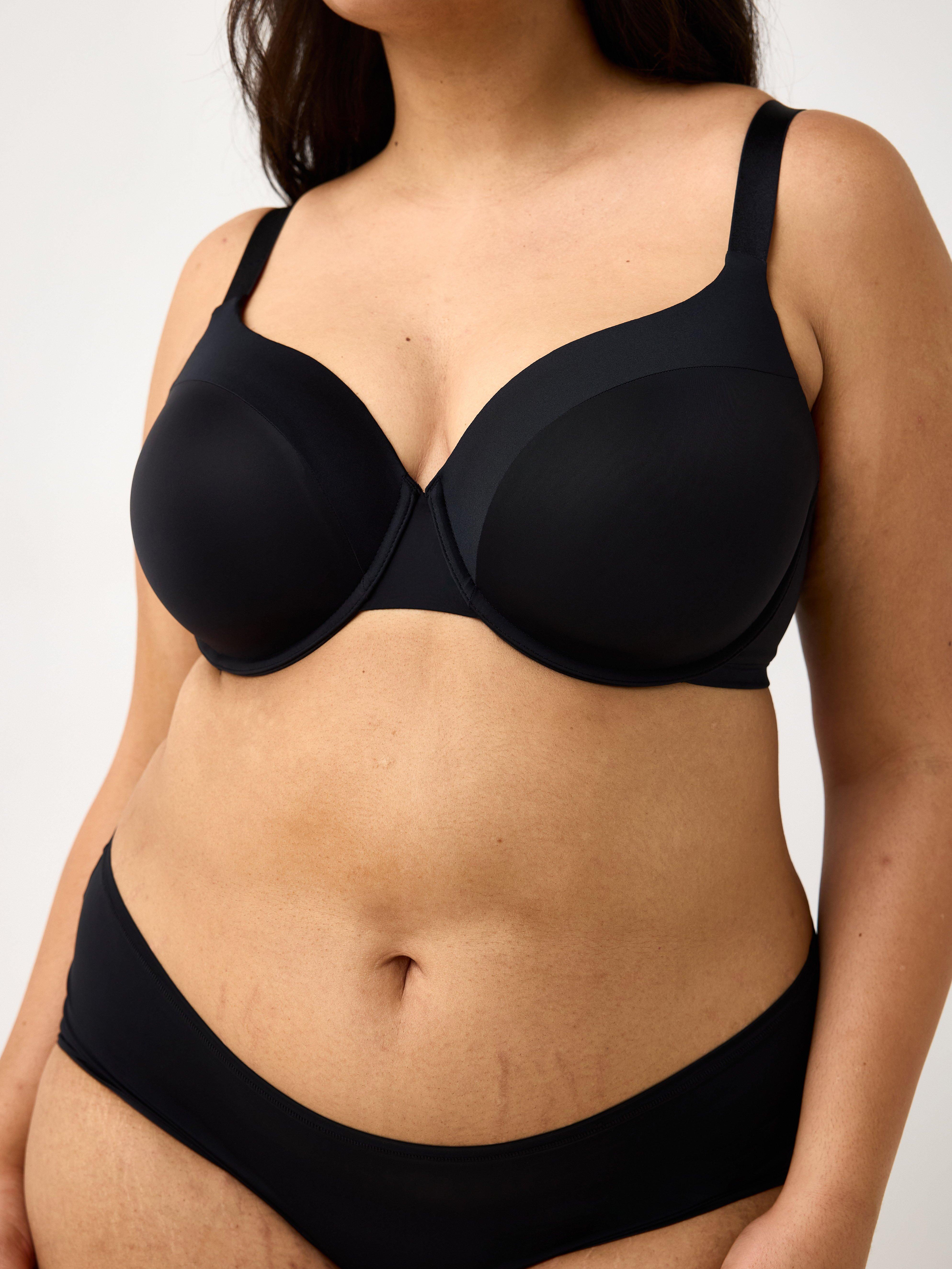 Camiseta Dahlia bh Negra