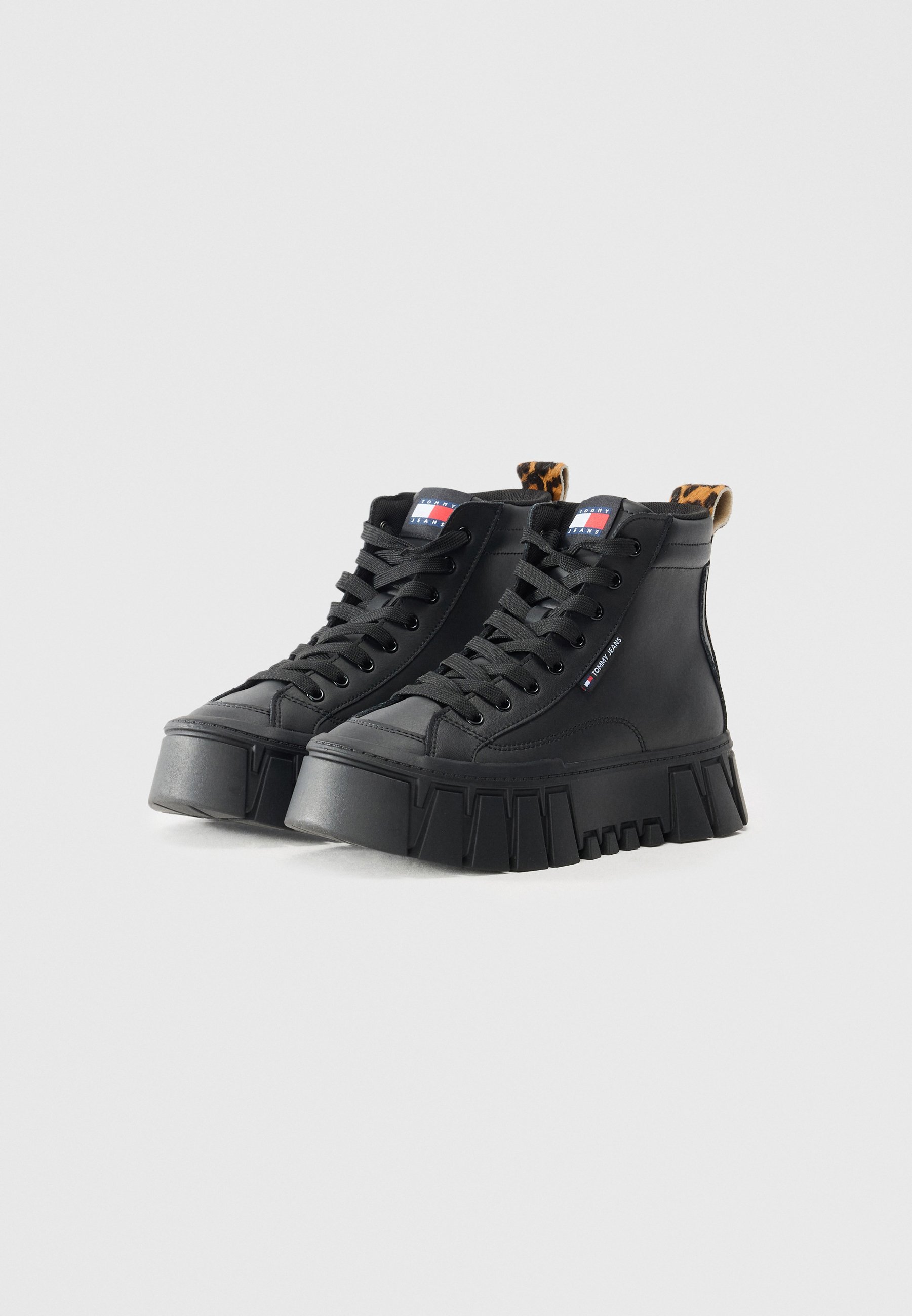 Tommy Jeans VULC - Teniși cu vârf înalt - negru