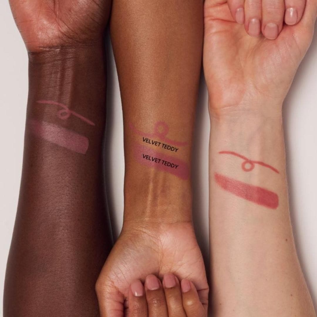 MAC „Meet your Matte Velvet Teddy“ lūpų makiažo rinkinys – 1 vnt.