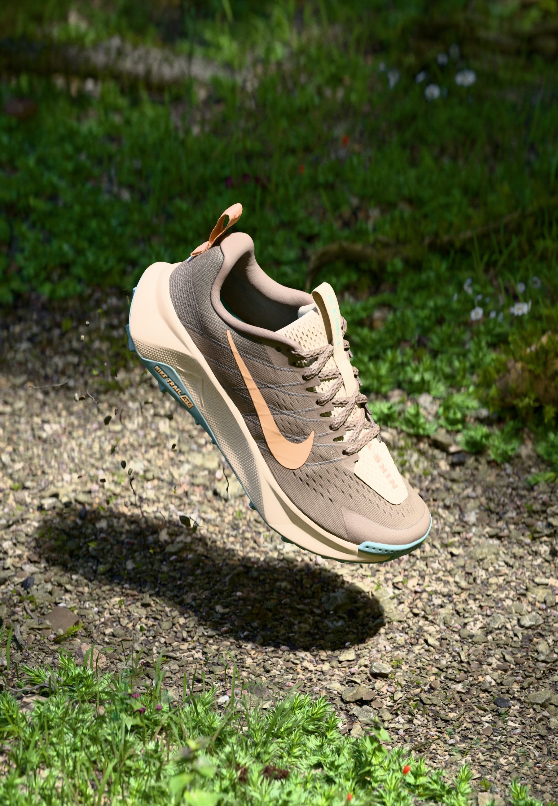 Nike Performance REACTX WILDHORSE 10 - Běžecké boty do terénu - hnědá/oranžová křída/jeskynní kámen/dělo/perlově bílá
