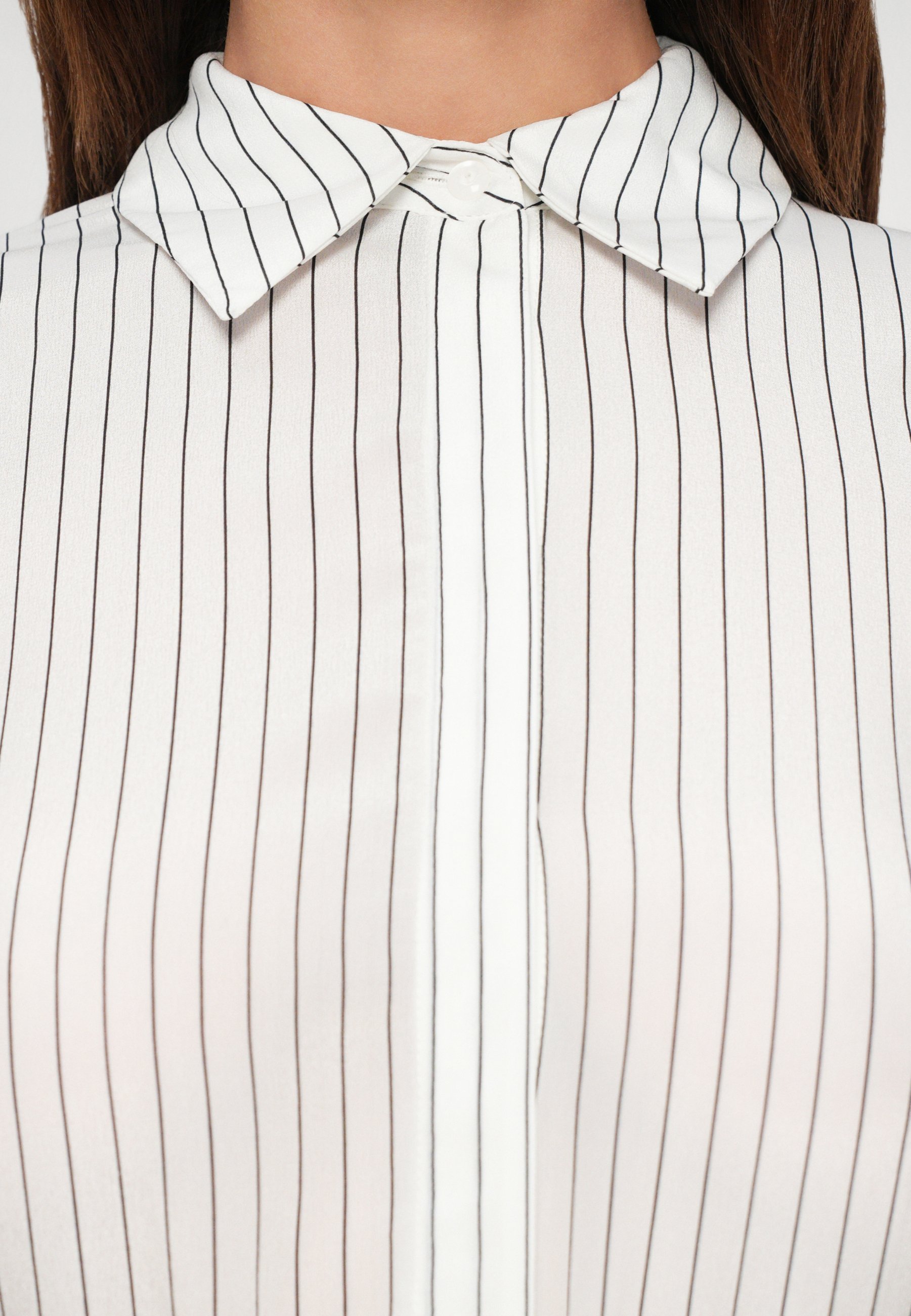 Alice + Olivia WILLA BODYSUIT - Blouse met knoopjes - gebroken wit/zwart