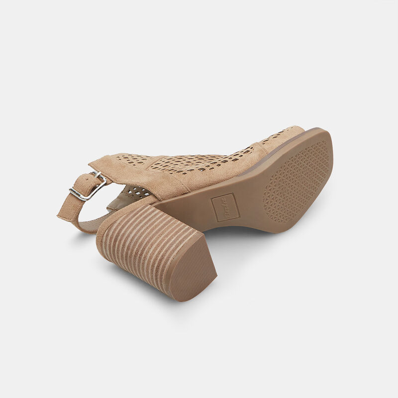 BATA Damsandal med 8 cm klack