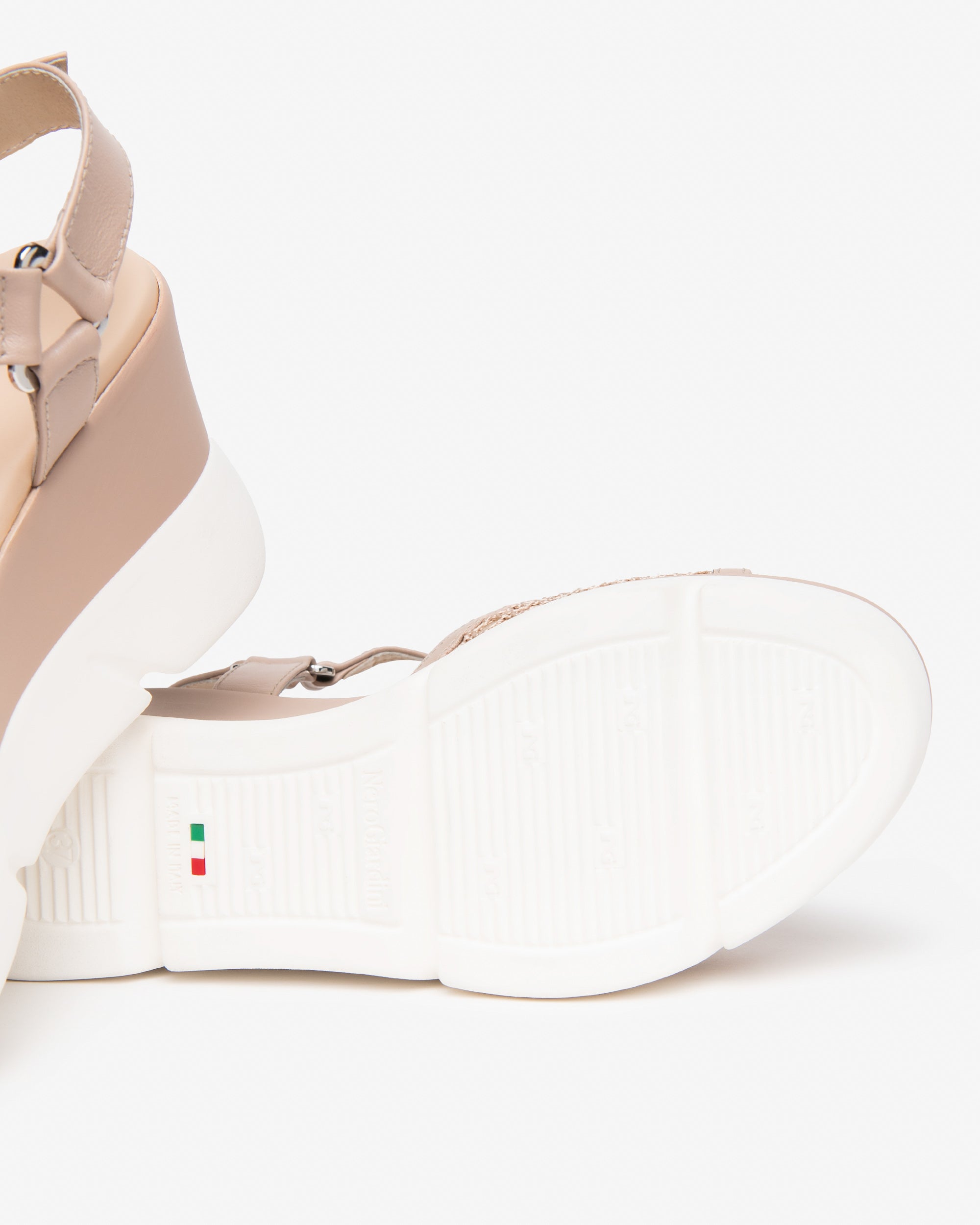  Damen-Sandalen aus Leder und Canvas