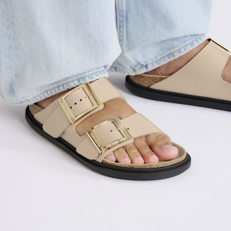 Arizona Droplet Buckle Pelle naturale vernice - High-Shine New Beige High-Shine New Beige