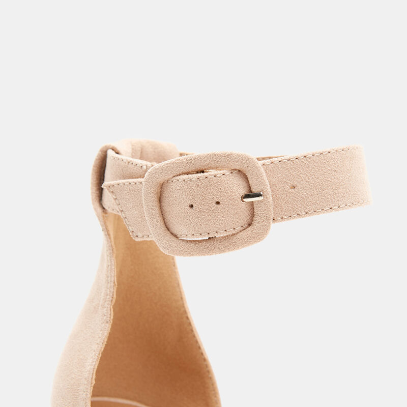 Sandaler med ankelrem