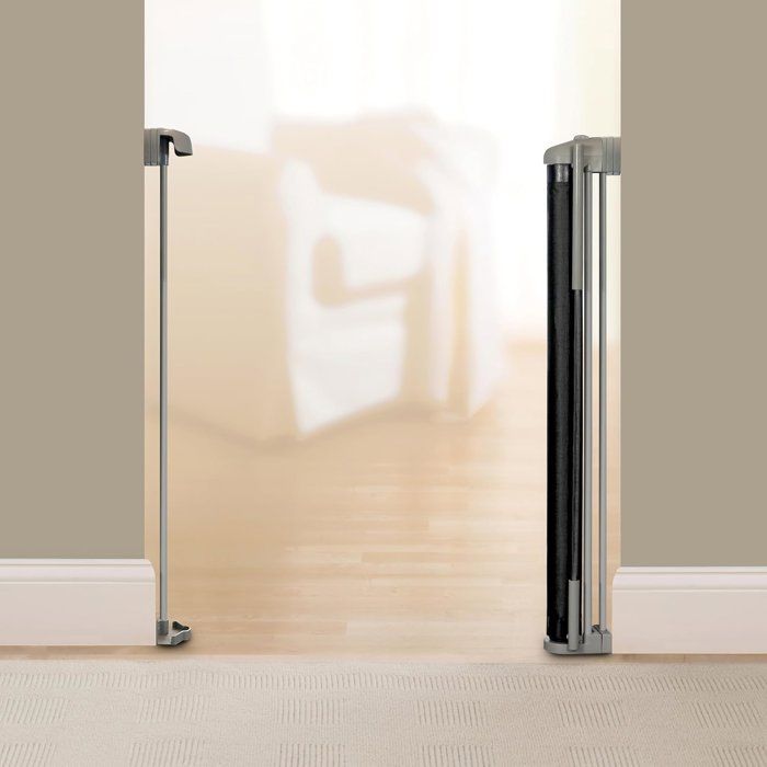 INGENUITY Child Safety Gate up to 136cm, Retractable, Auto Lock Easy Close, for stairs, dogs, pets, easy to install