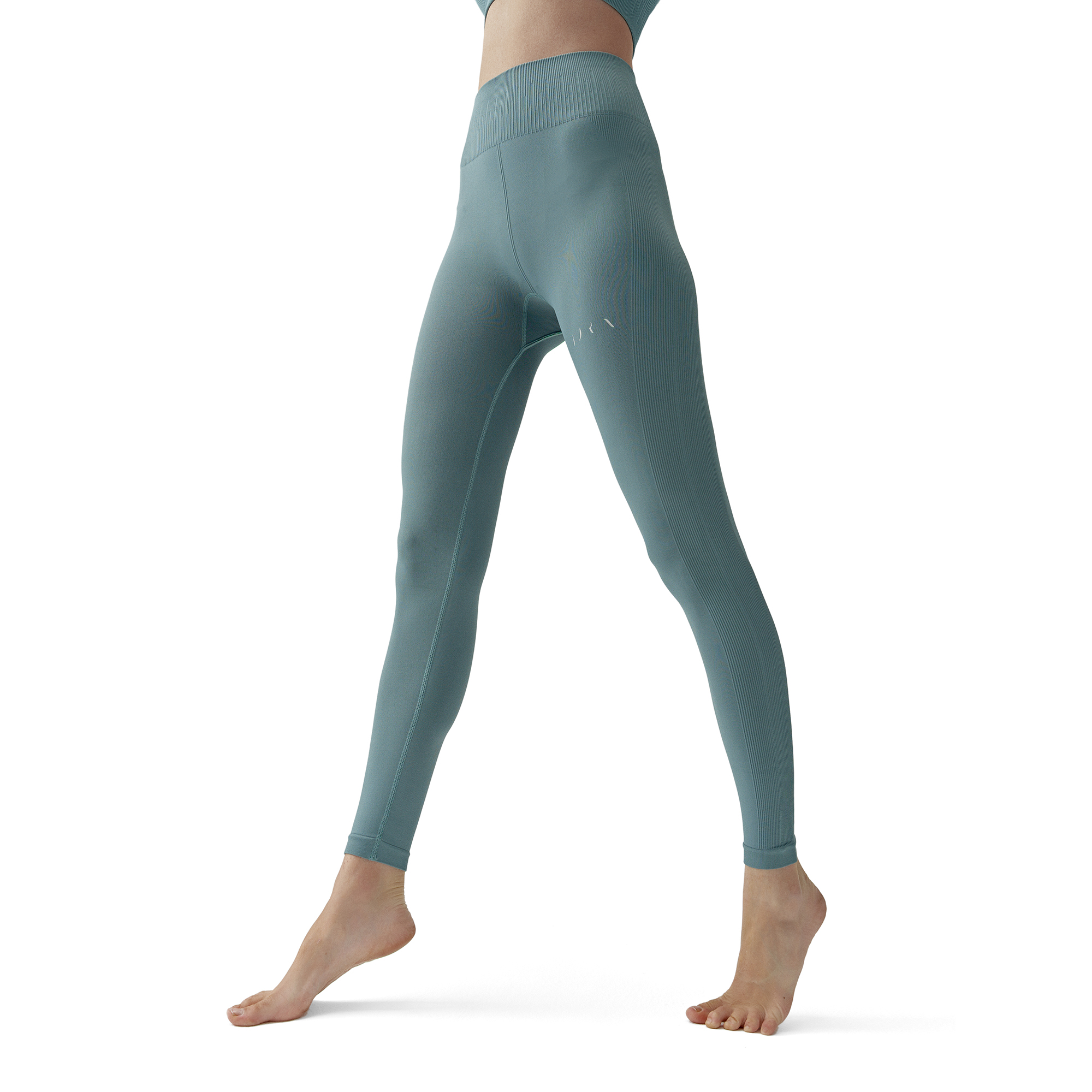  Mallas Naia Born Living Yoga