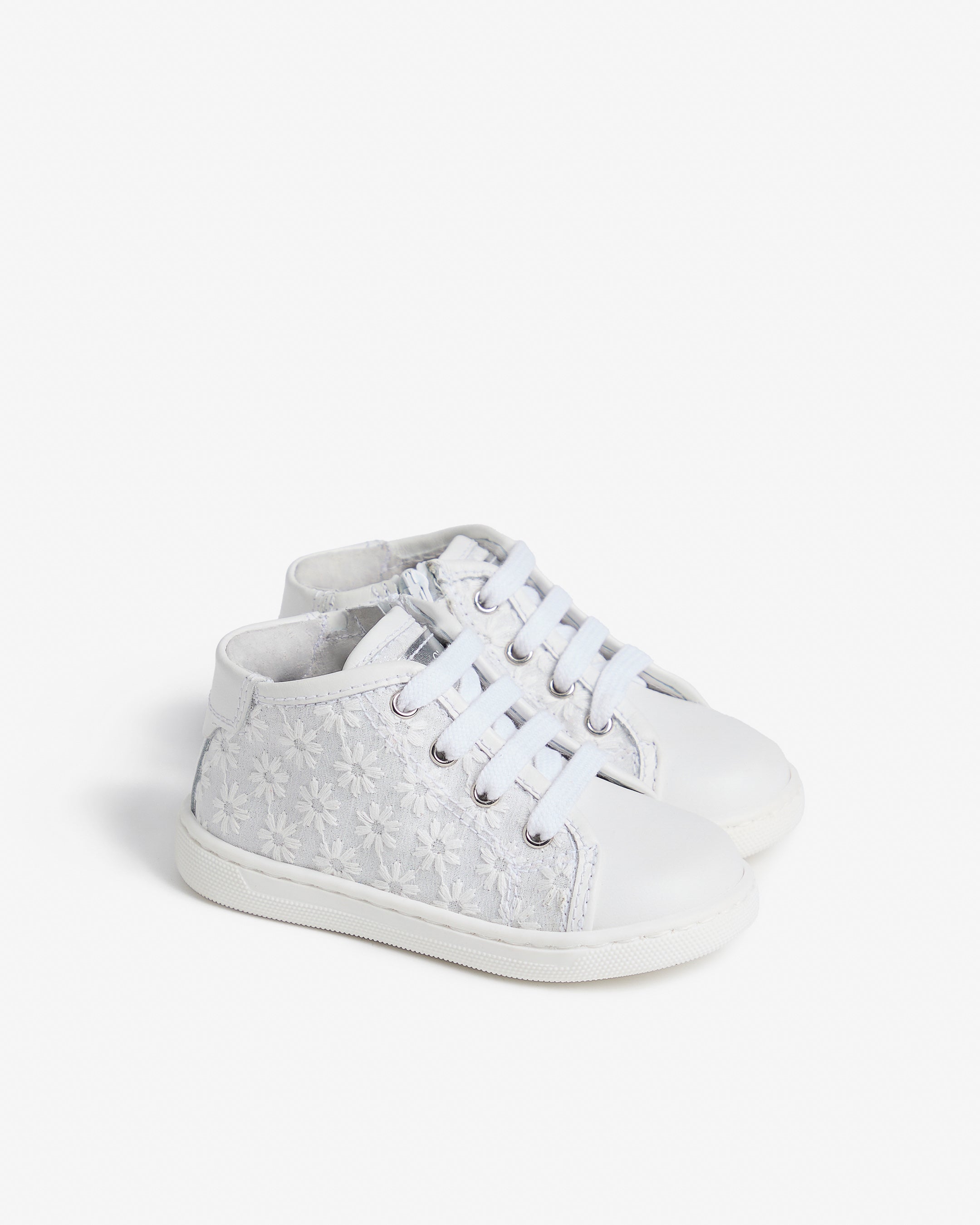  Baskets junior pour filles en tissu, cuir et matières techniques