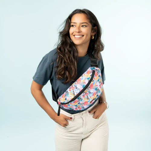 Cabaia Große silberne Rennes-Bauchtasche