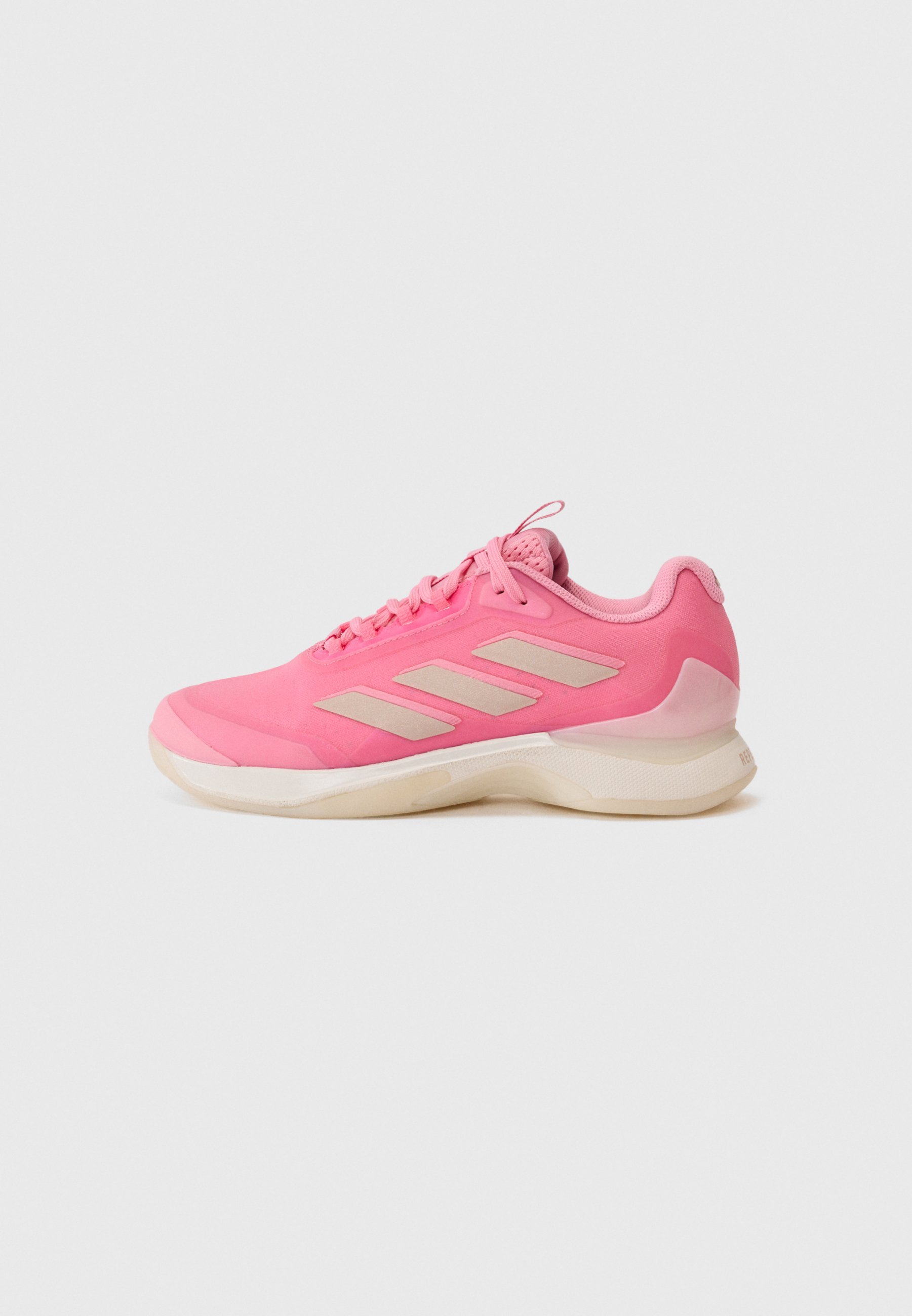 adidas Performance AVACOURT 2 - Multicourt tennisschoenen - bliss pink/zilverkleurig/lucid pink