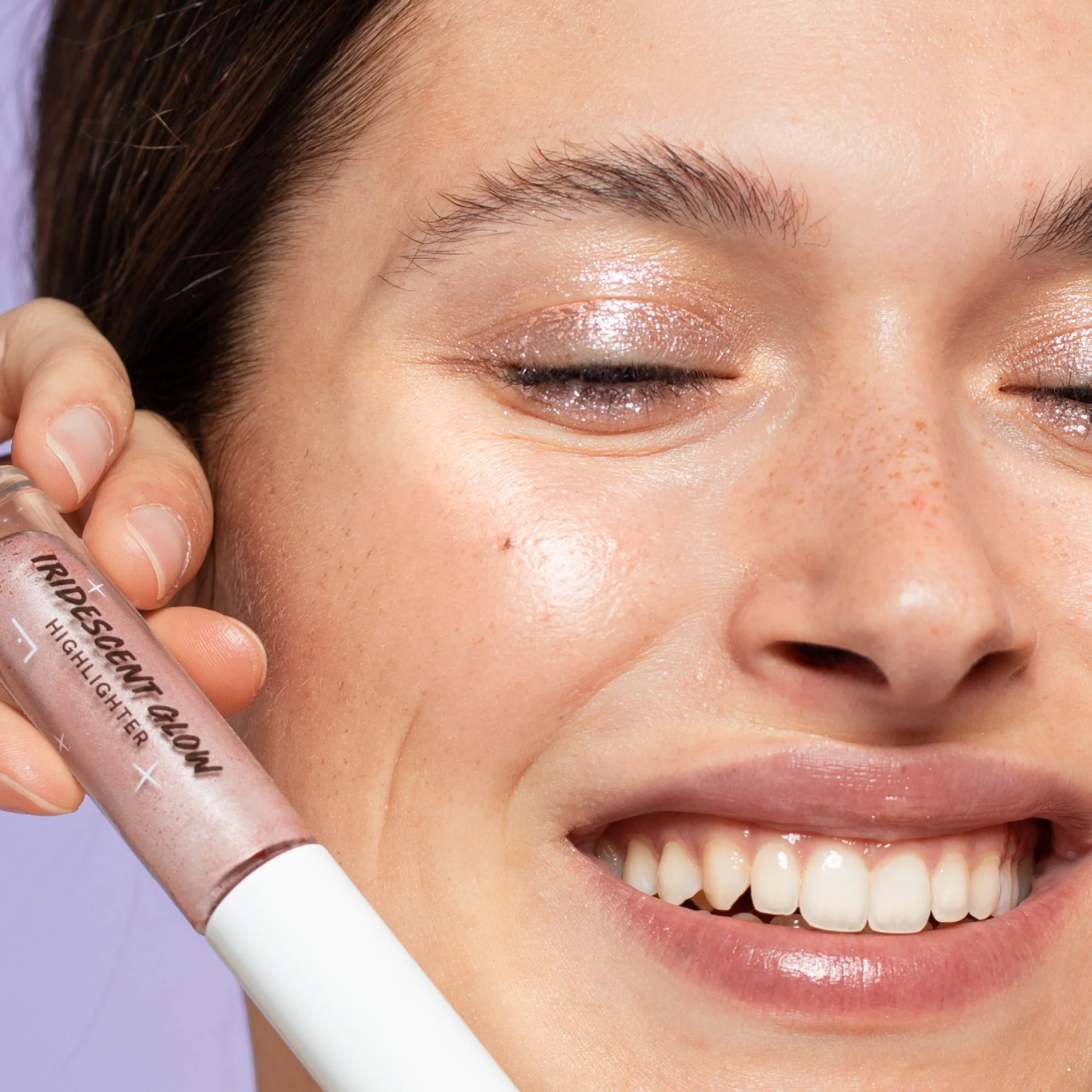 Occhi Dreamy Shine Liquid Eyeshadow - Ombretto crema