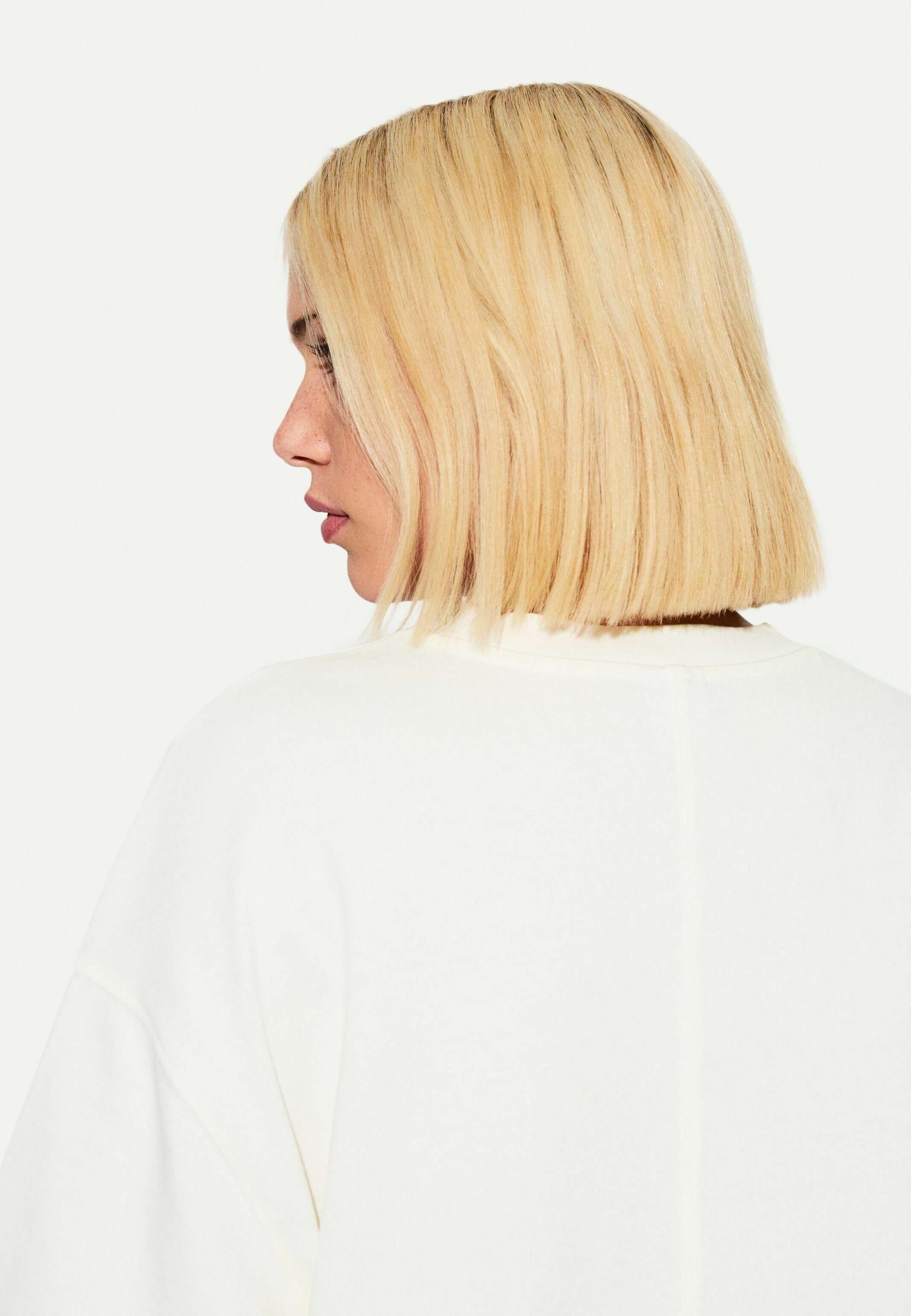Bershka HEAVY BOXY FIT SHORT SLEEVE - T-shirt basic - bianca