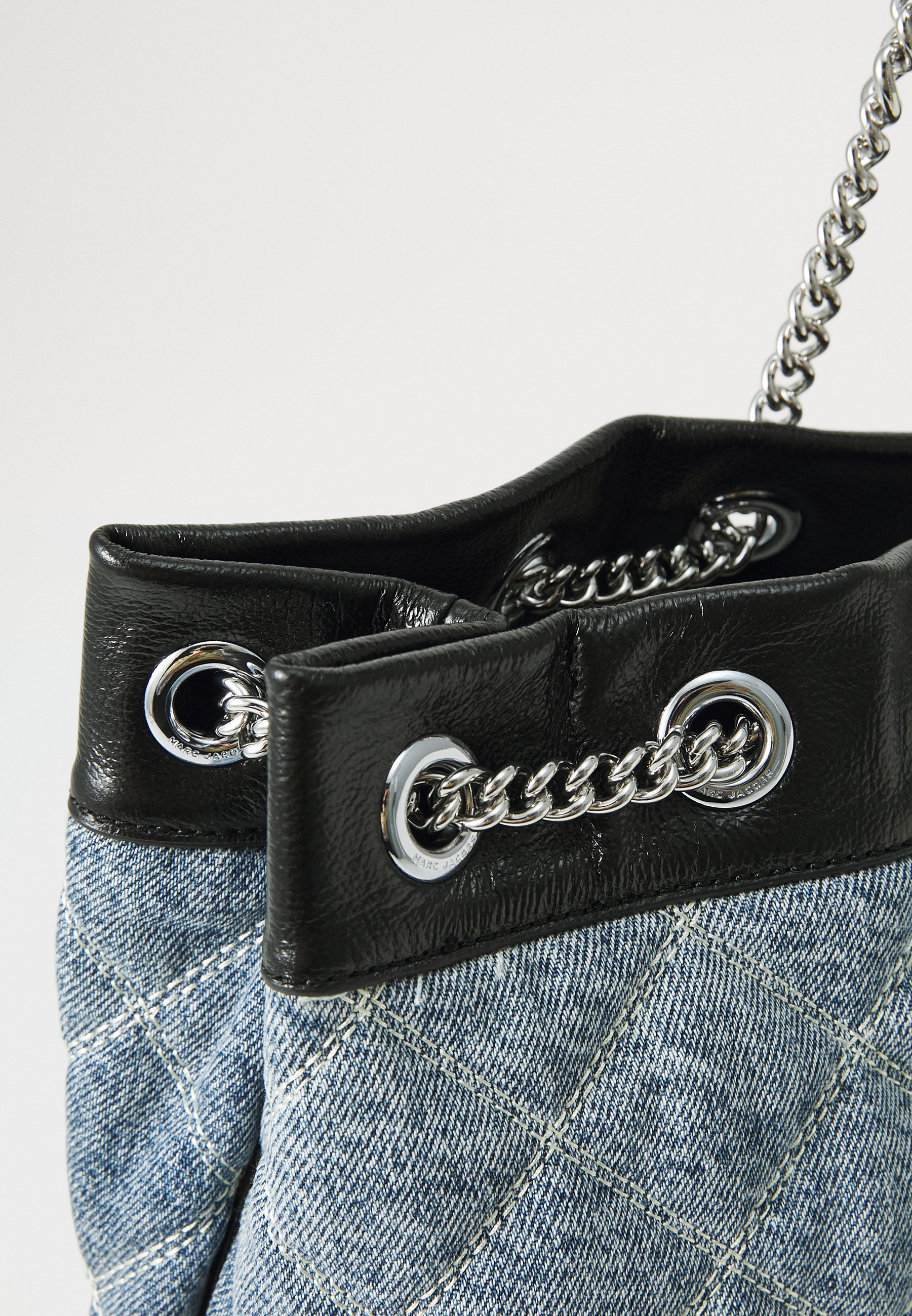MARC JACOBS LIELAIS ĶĒDES MAISS - Iepirkumu soma - gaiši mazgāta indigo