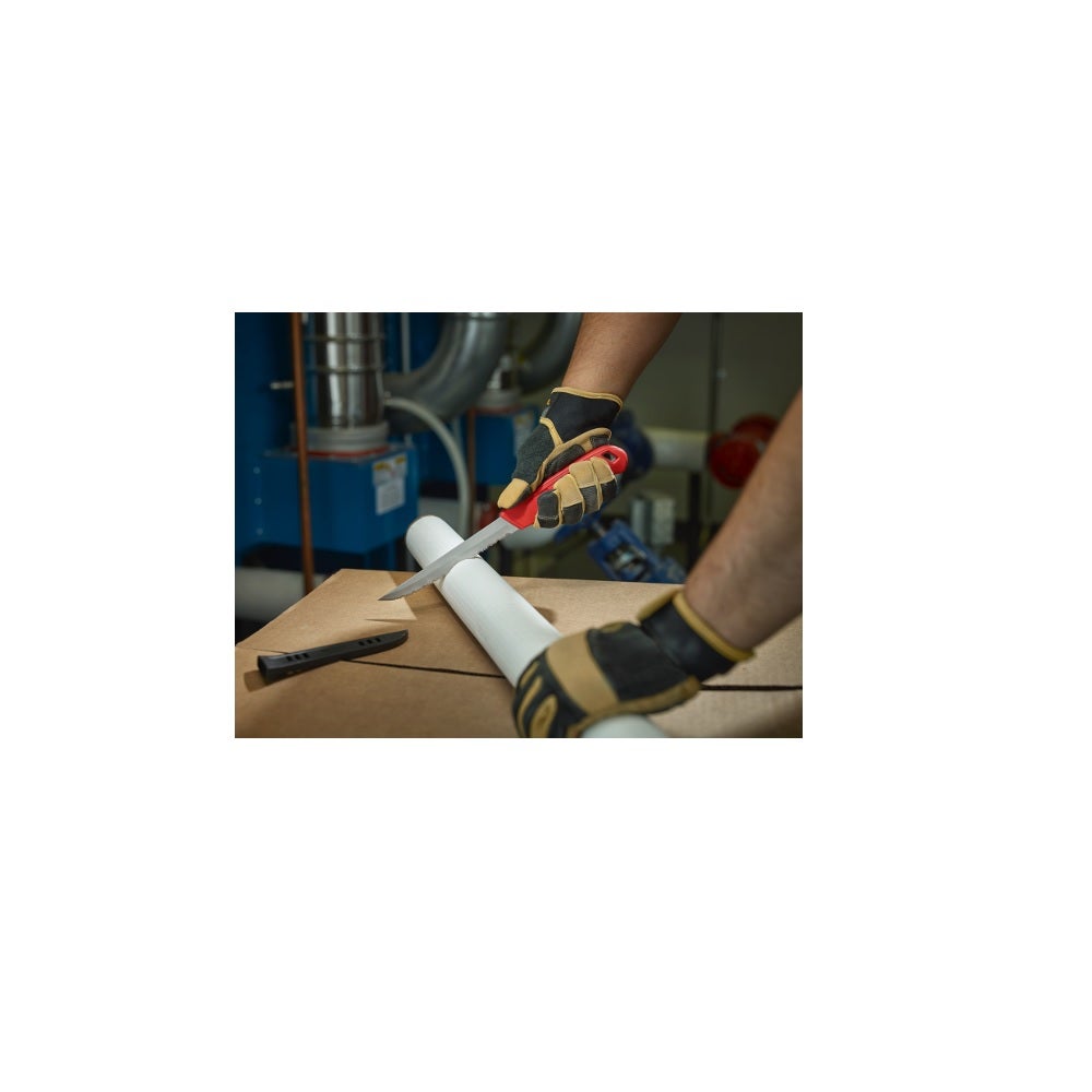 Faca isolante Milwaukee de 250 mm com lâmina serrilhada e bainha 48221922
