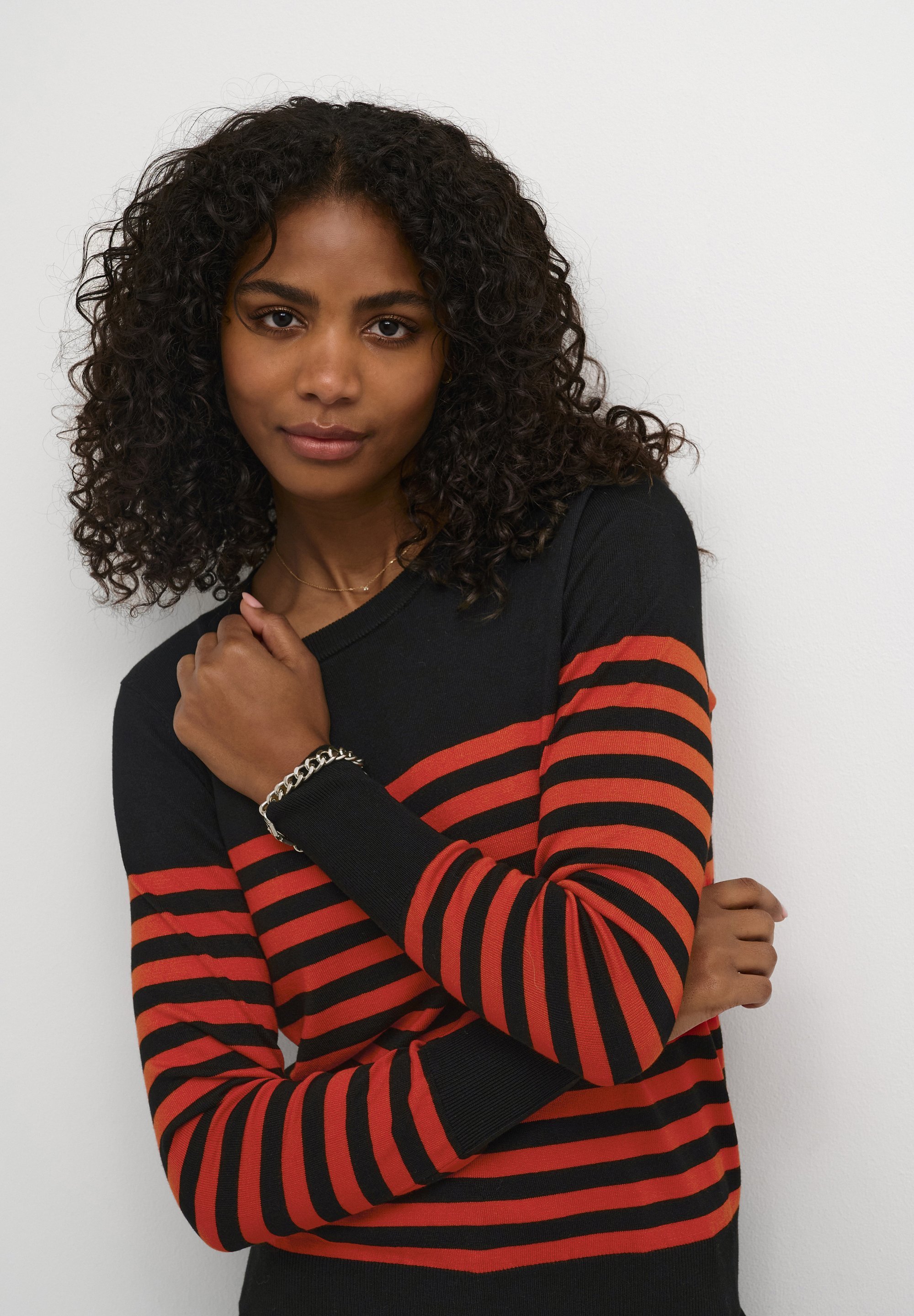 Pull Kaffe - rayures noires et rouges