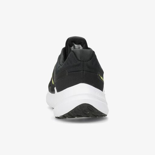 Nike Quest 5