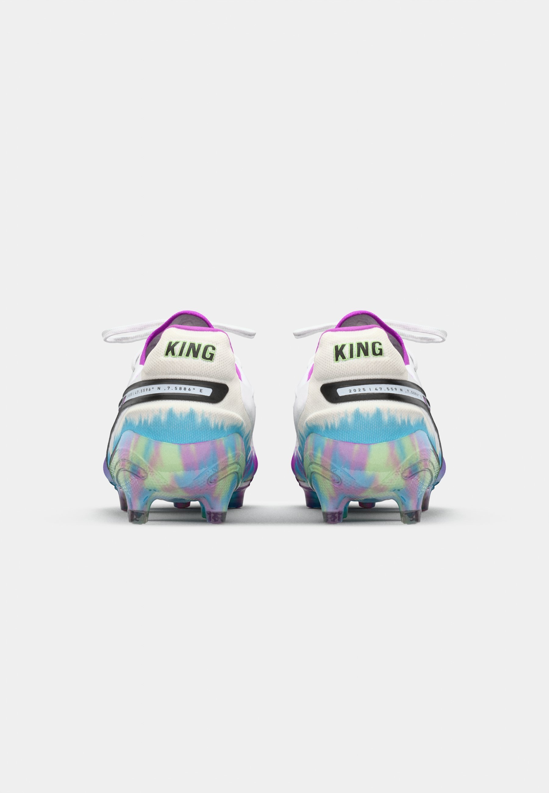 Puma KING ULTIMATE BRILLIANCE FG/AG - Voetbalschoenen voor stevige ondergrond - wit/Clyde Royal/Pure Magenta/Fizzy Apple